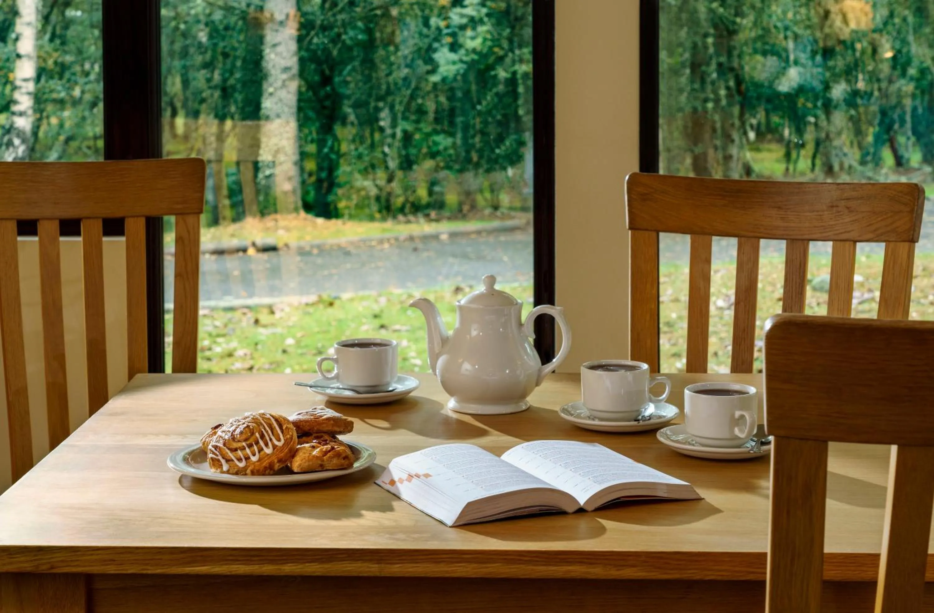 Patio in Macdonald Lochanhully Resort