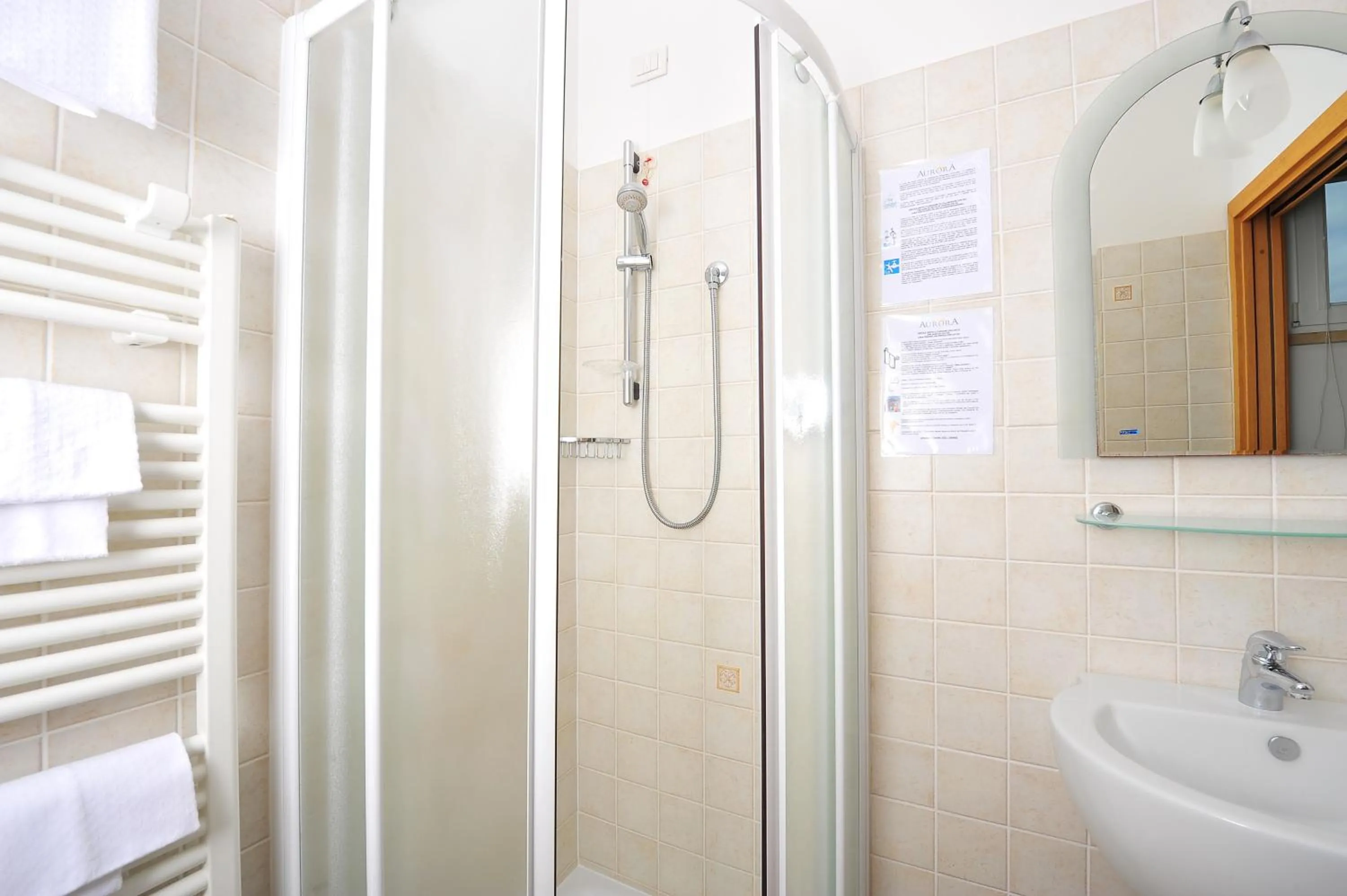 Bathroom in Hotel Aurora