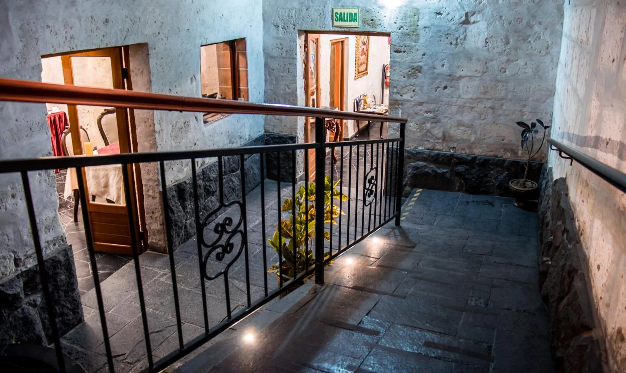 Area and facilities in El Portal De San Lázaro