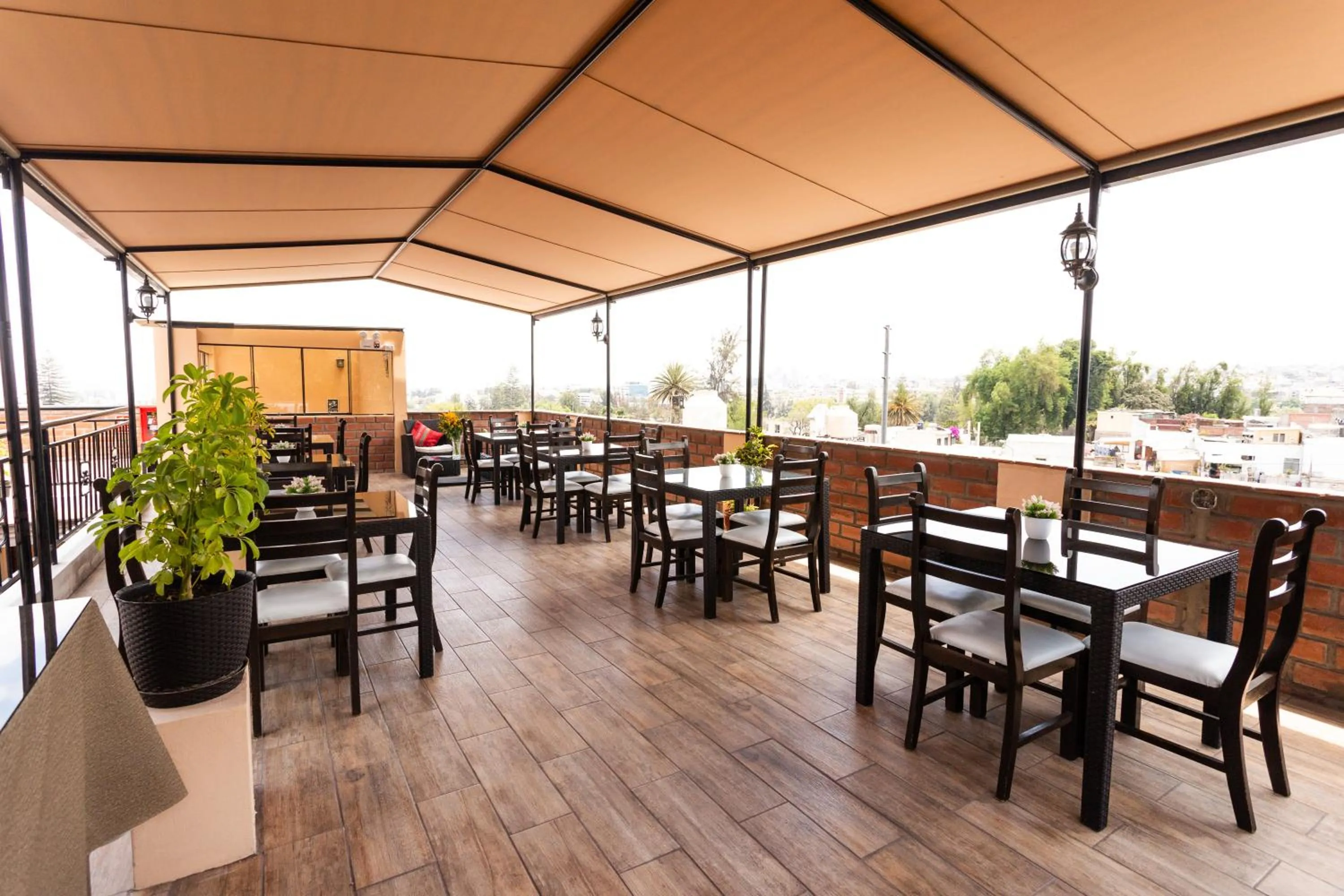Dining area in El Portal De San Lázaro