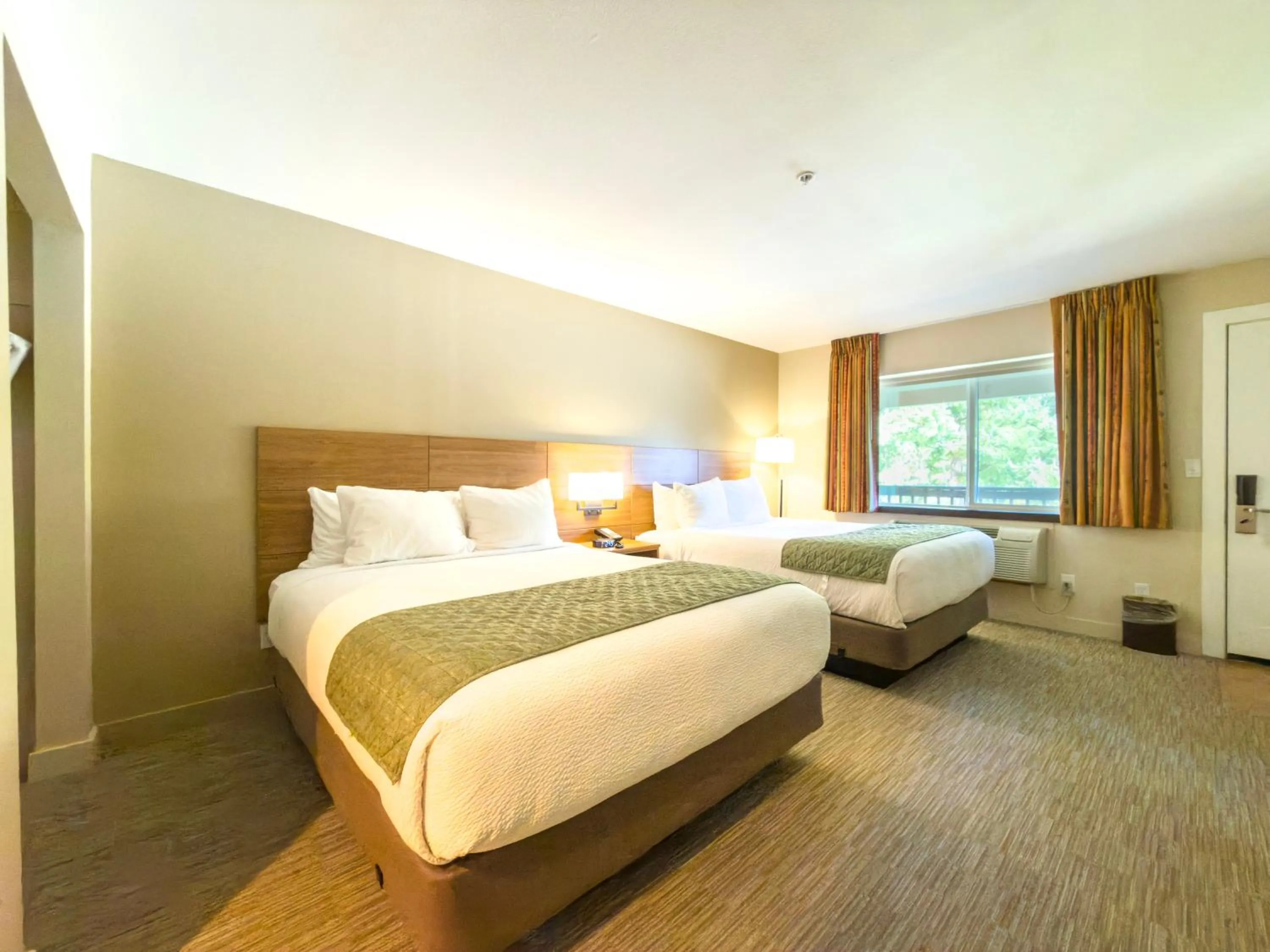 Bed in Carson Hot Springs Resort & Spa