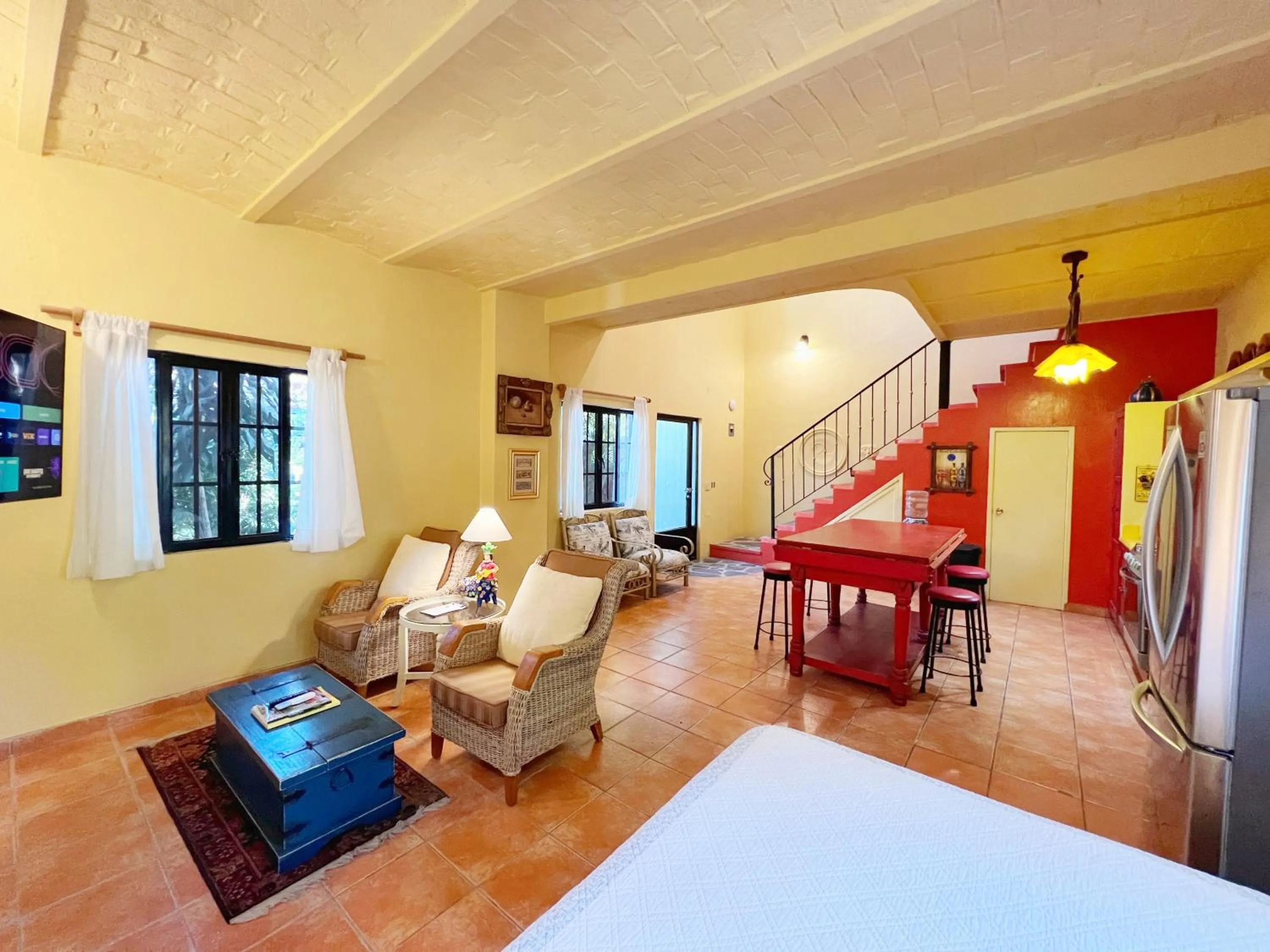 Bed in Estrellita's Bed & Breakfast