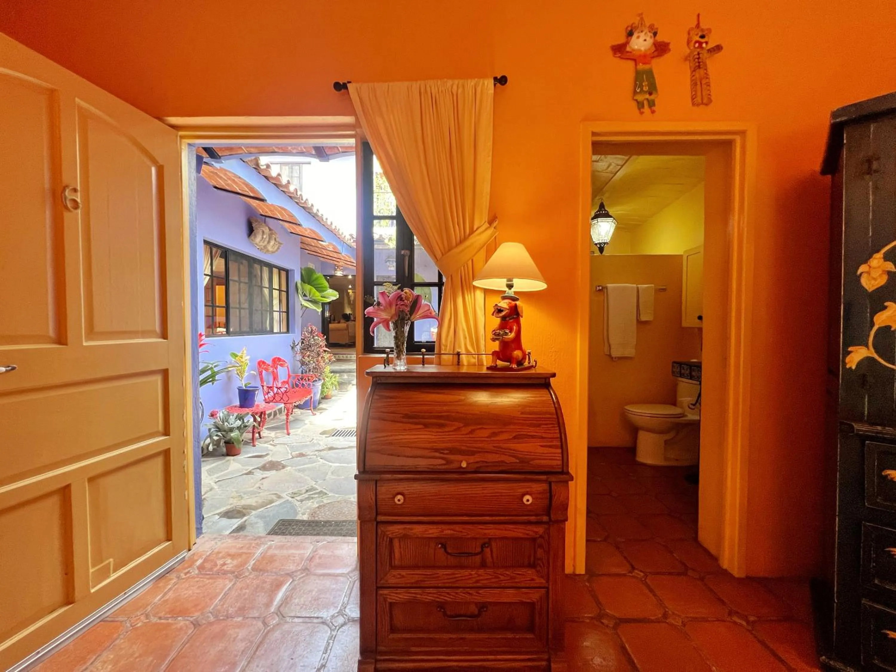 Toilet in Estrellita's Bed & Breakfast