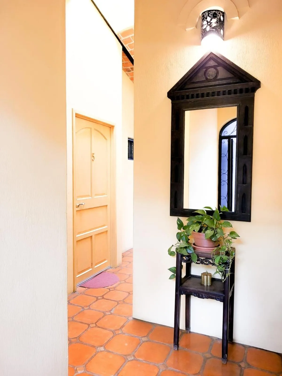 Decorative detail in Estrellita's Bed & Breakfast