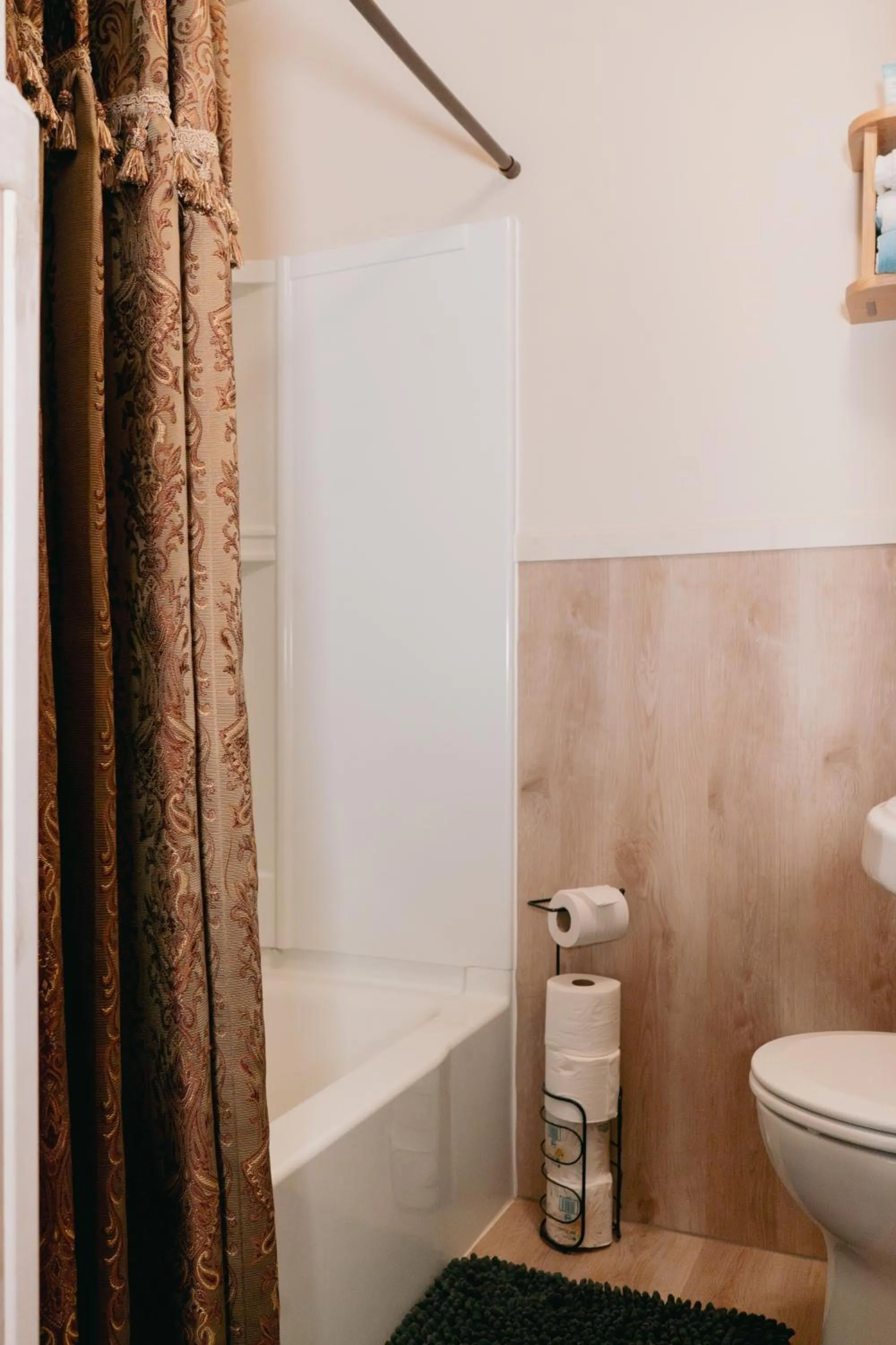 First Deadwood Cottages