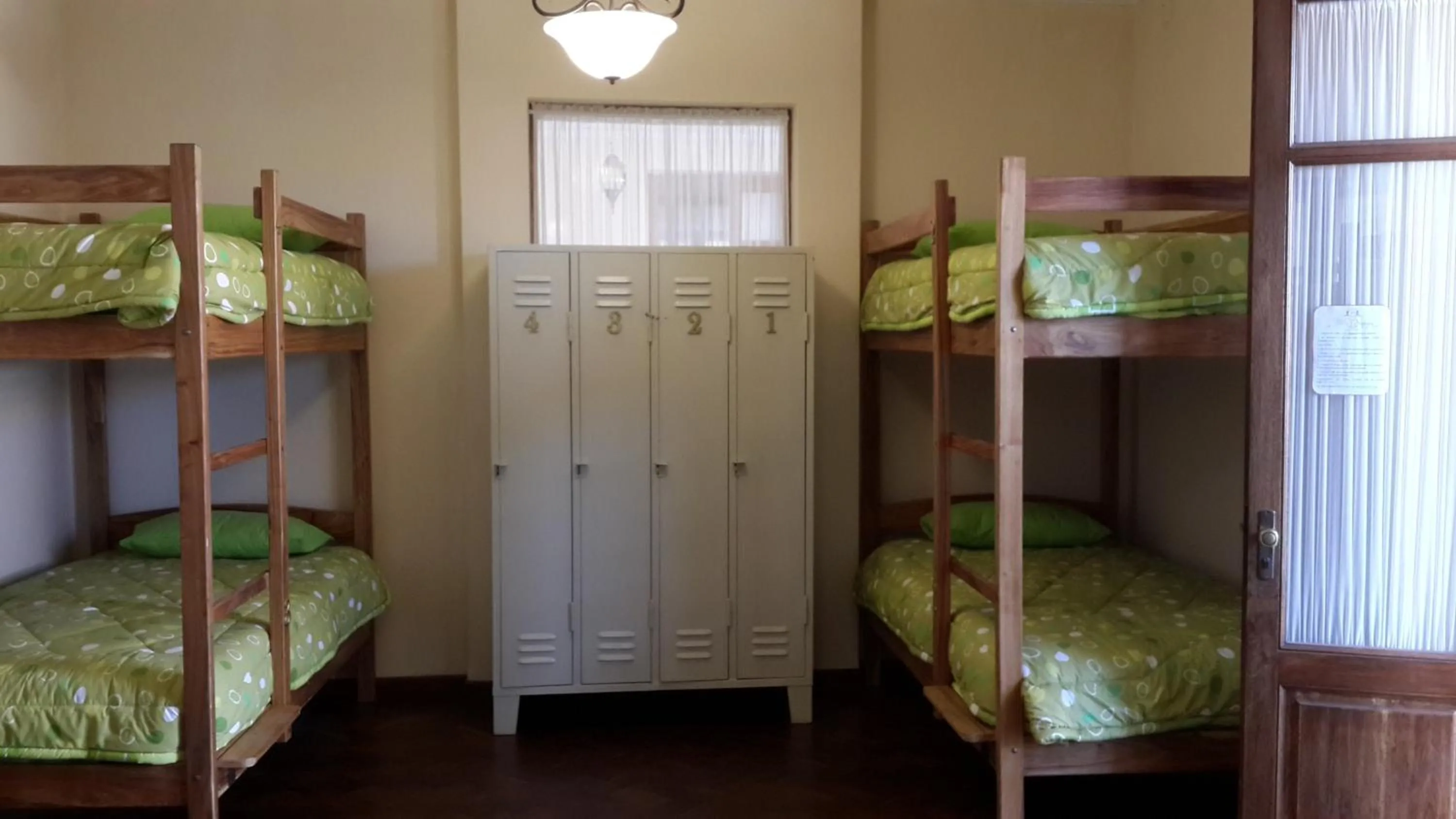 Villa Oropeza Hostel