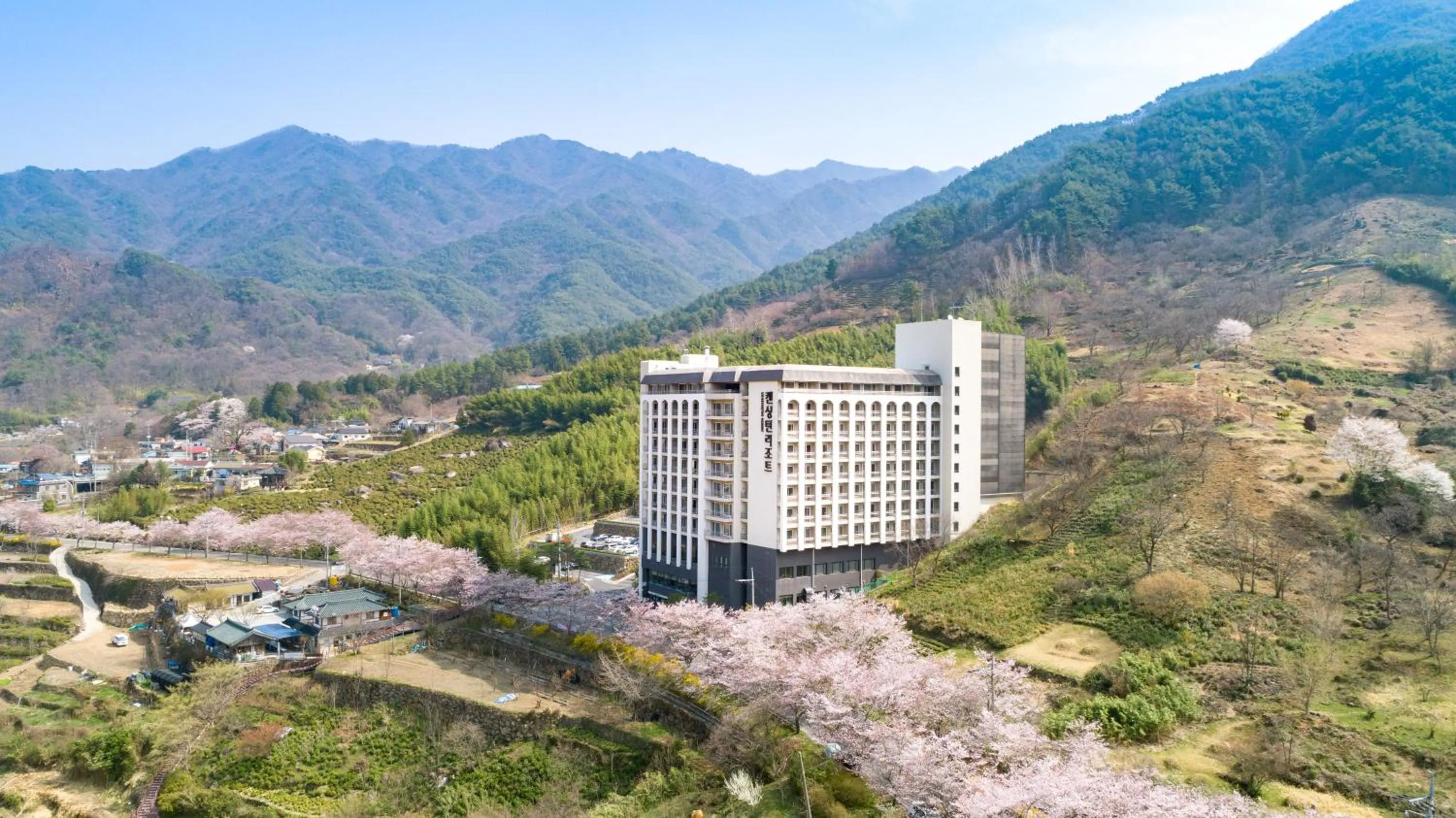 Property building in KensingtonResort JirisanHadong