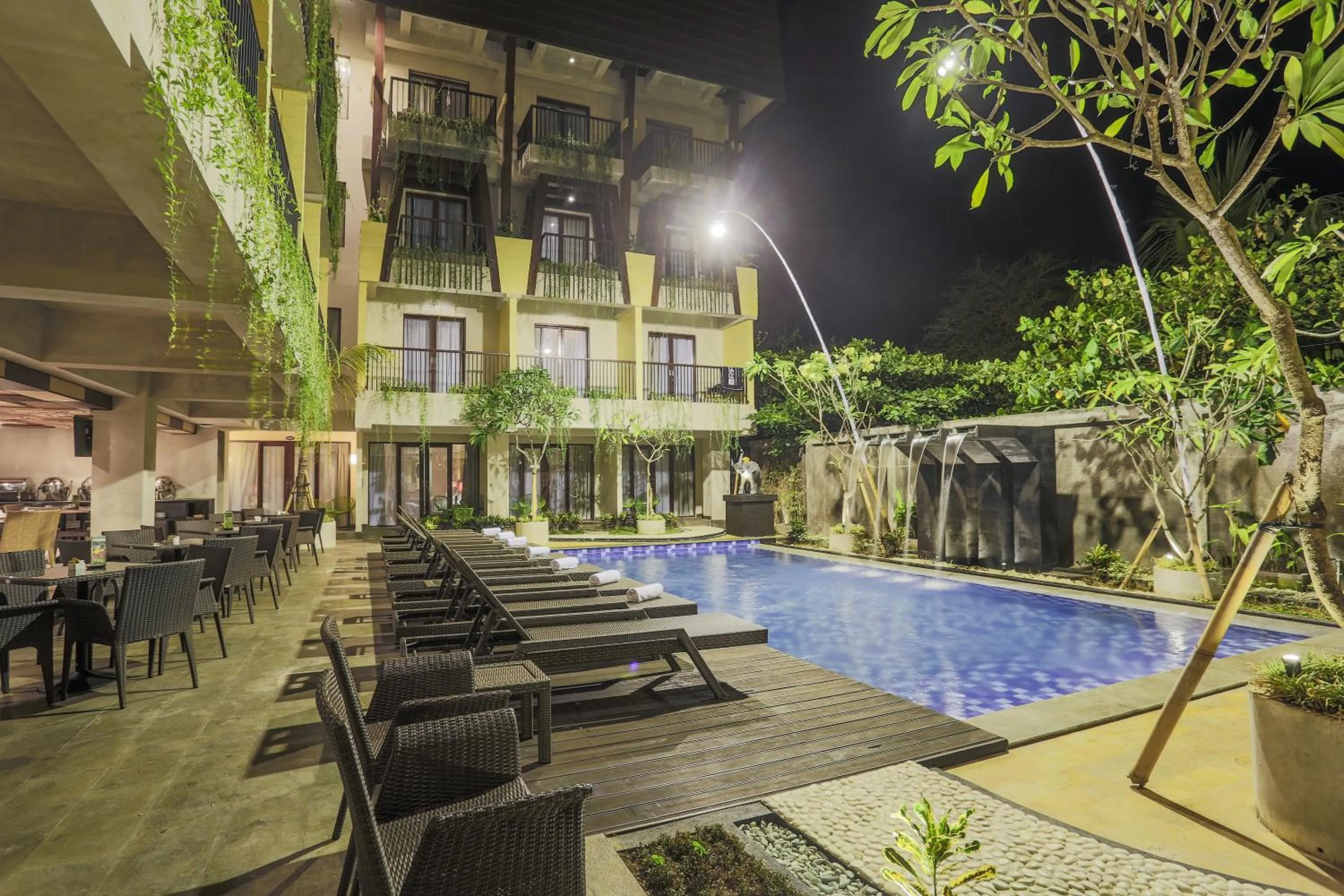 Swimming pool in Serela Legian by KAGUM Hotels