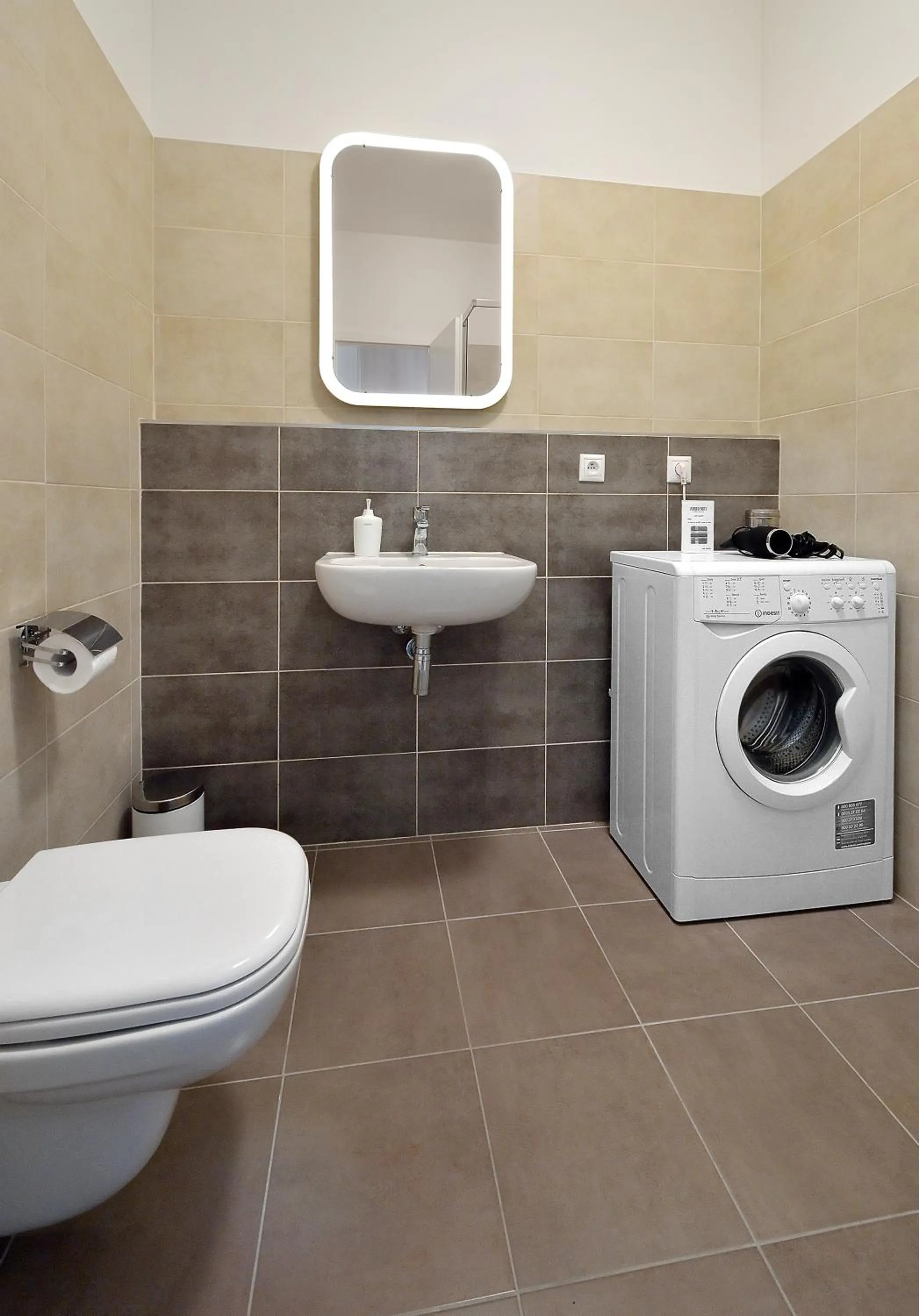 Bathroom in Charming & Cozy Ambiente Apartments