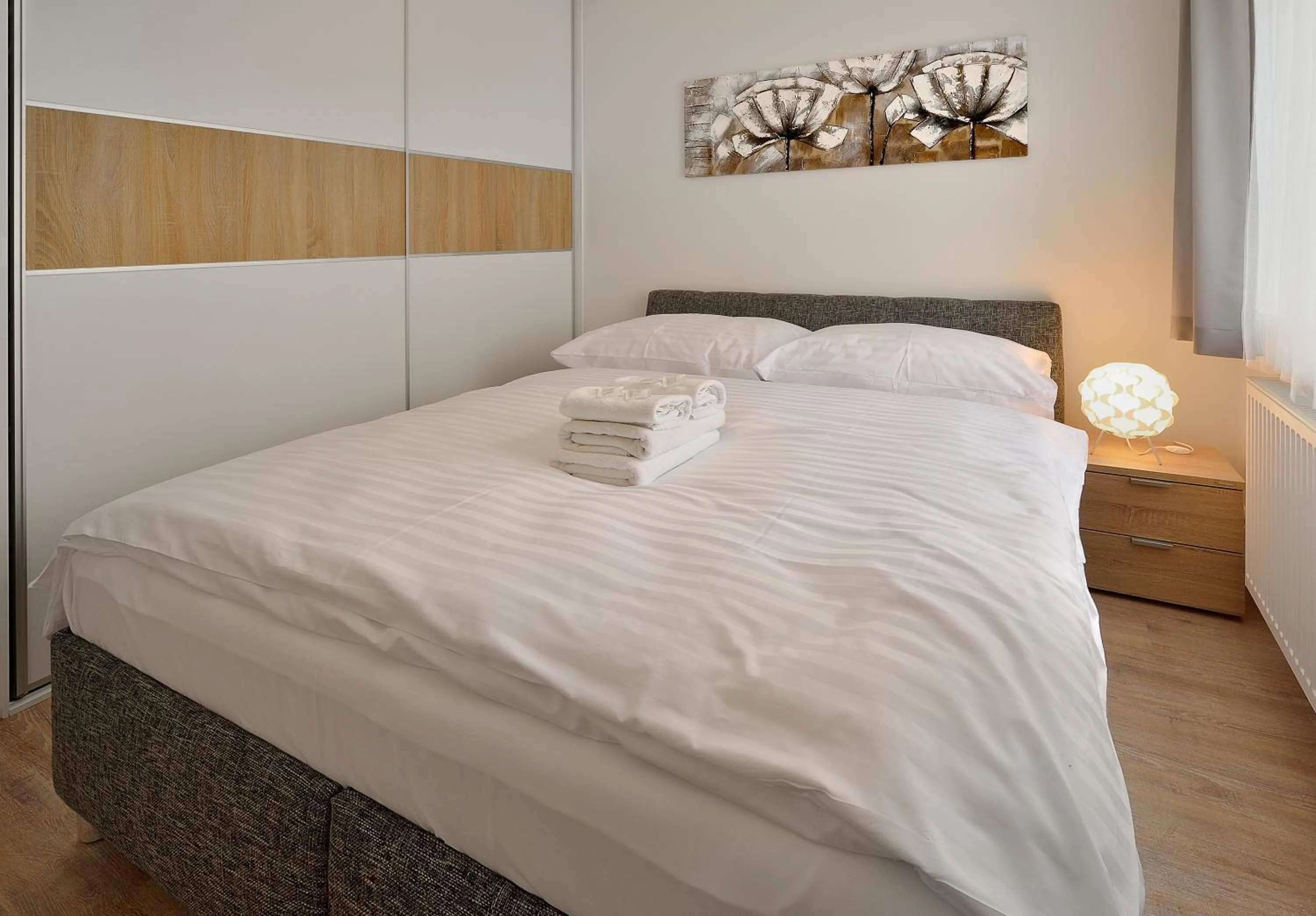 Bedroom, Bed in Charming & Cozy Ambiente Apartments