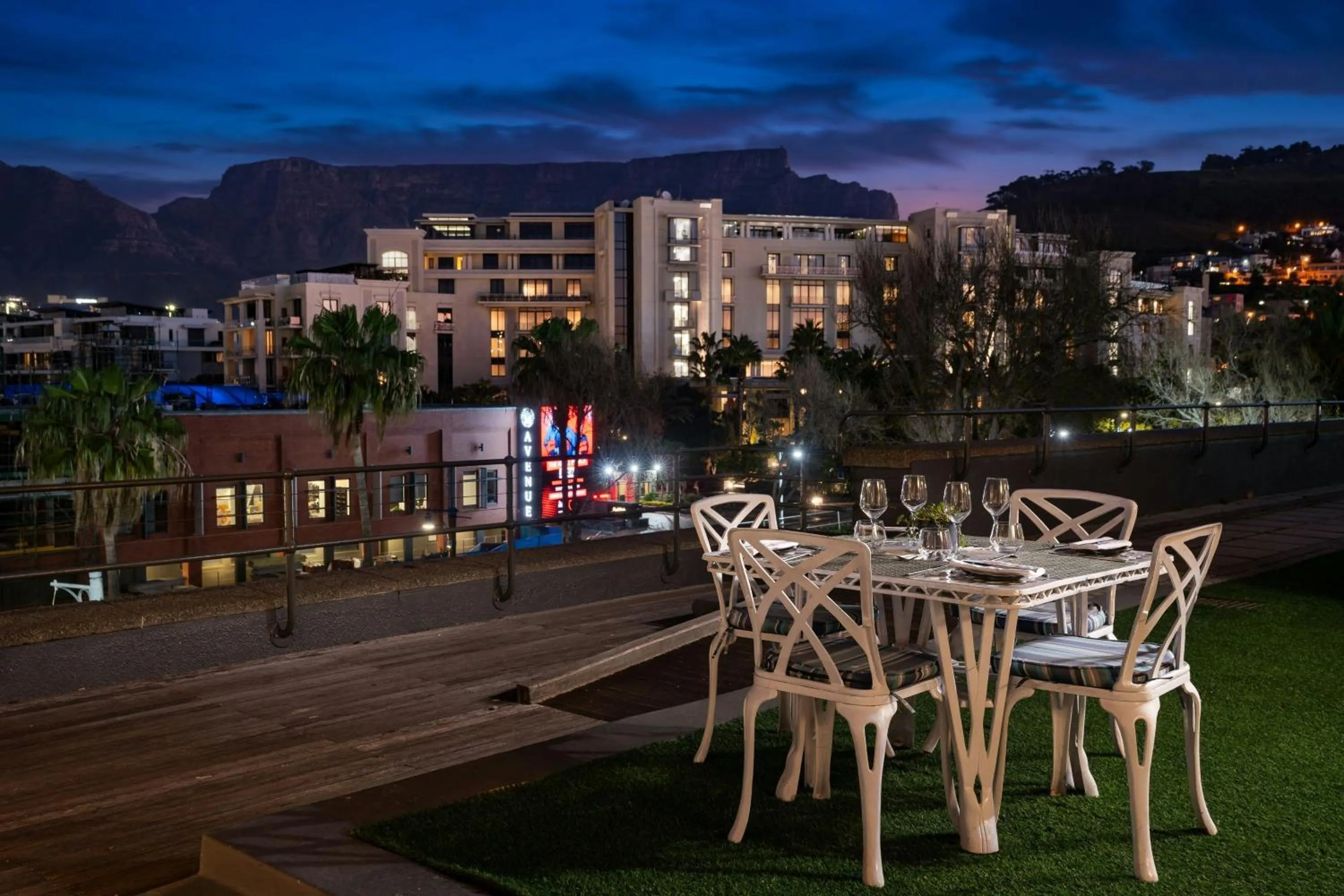 Restaurant/places to eat in Protea Hotel by Marriott Cape Town Waterfront Breakwater Lodge