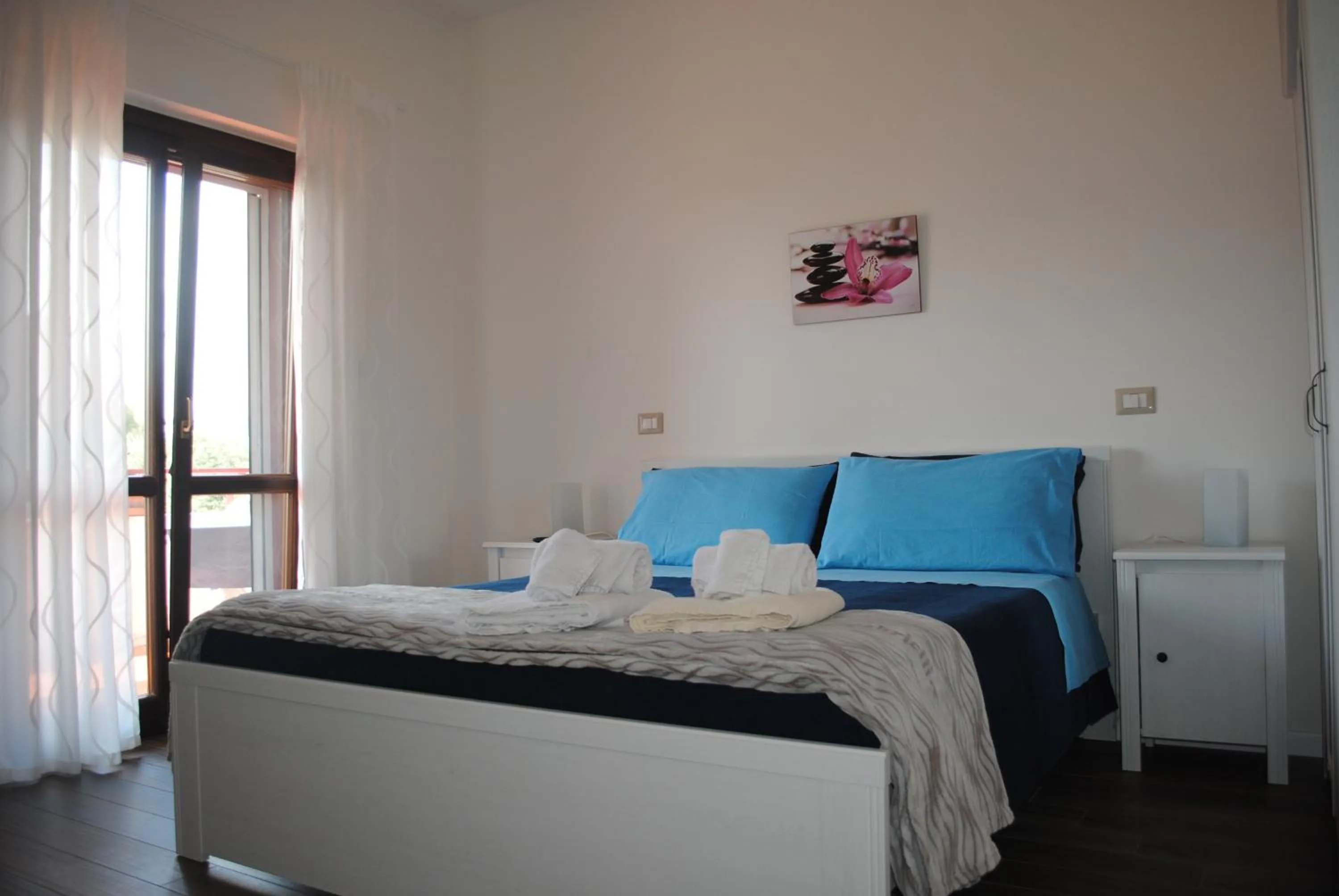 Bedroom, Bed in Annavi