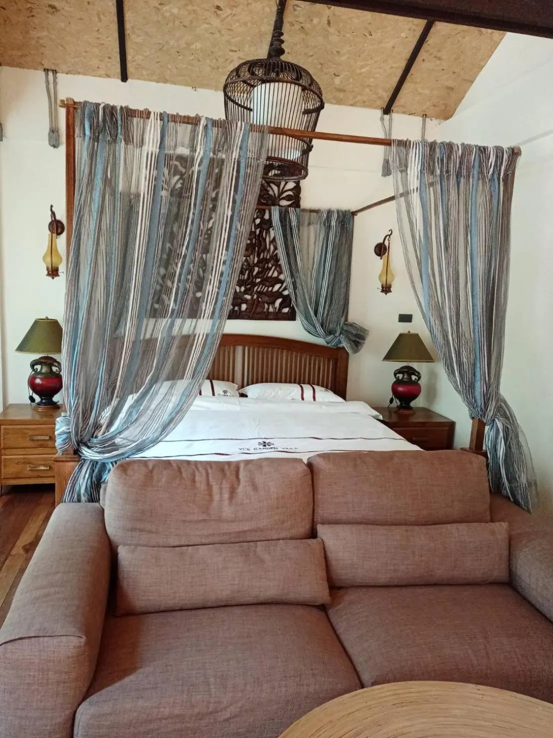 Bed in Yi's Garden Villa