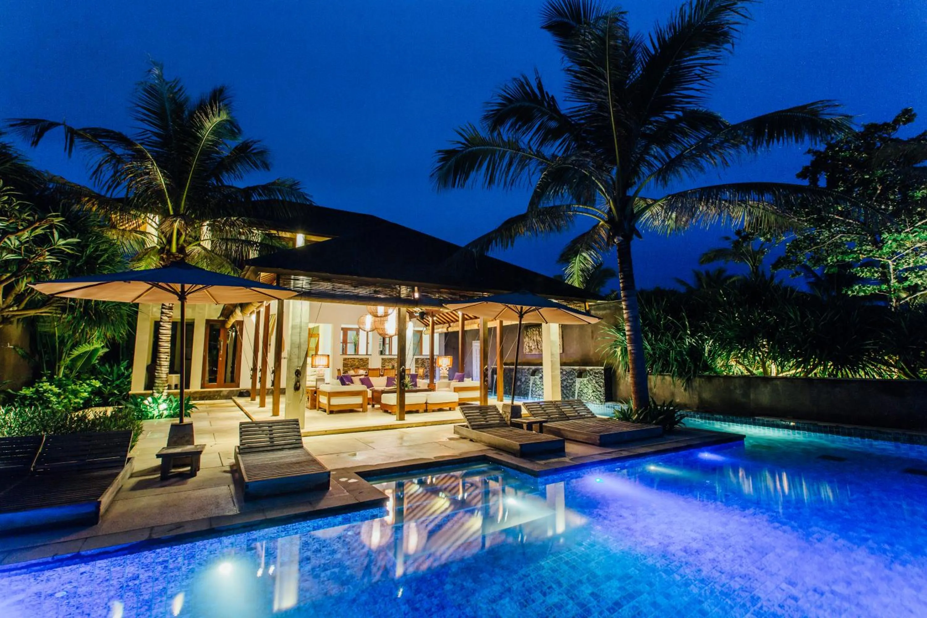 Swimming pool in Anapuri Villas