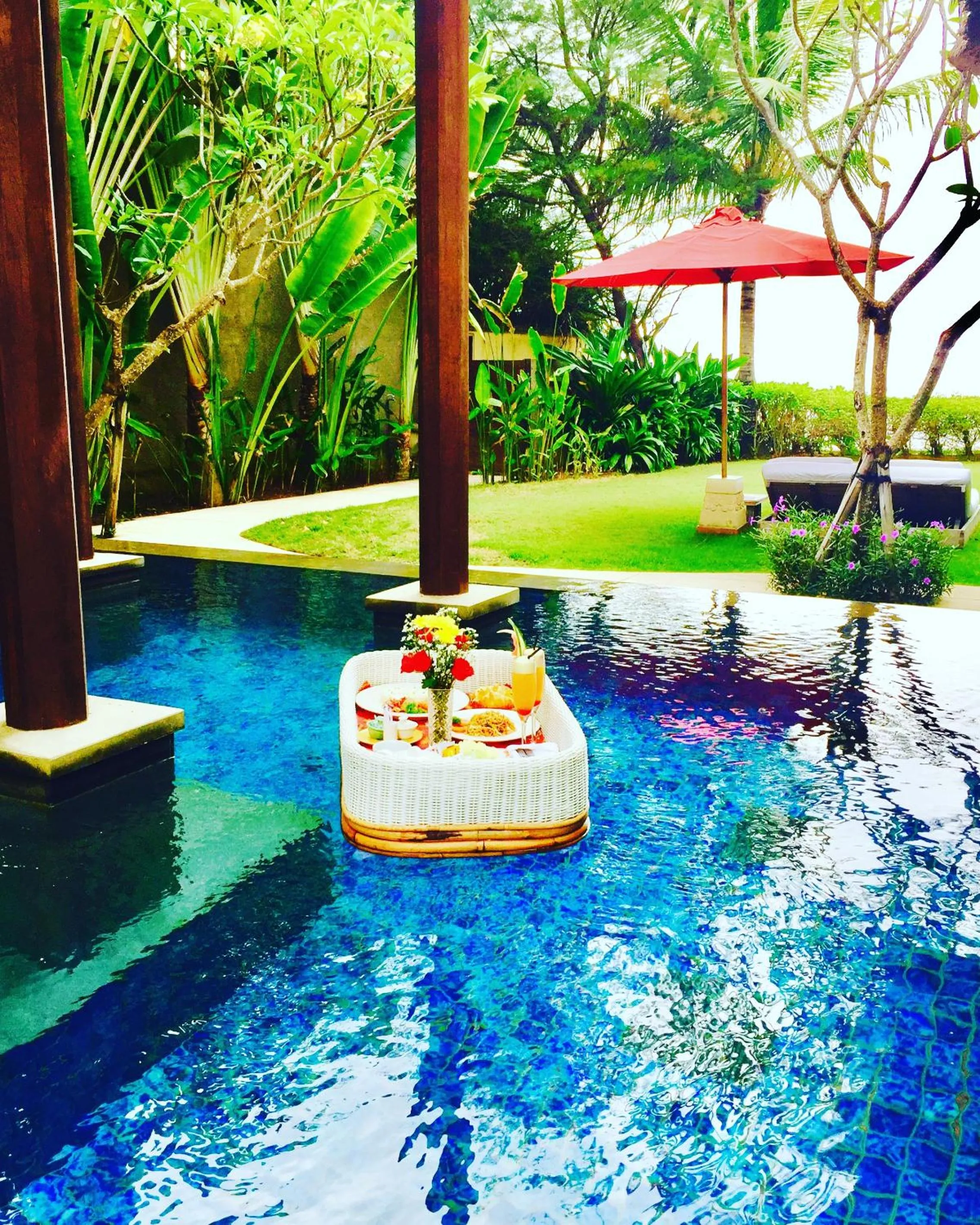 Breakfast in Anapuri Villas