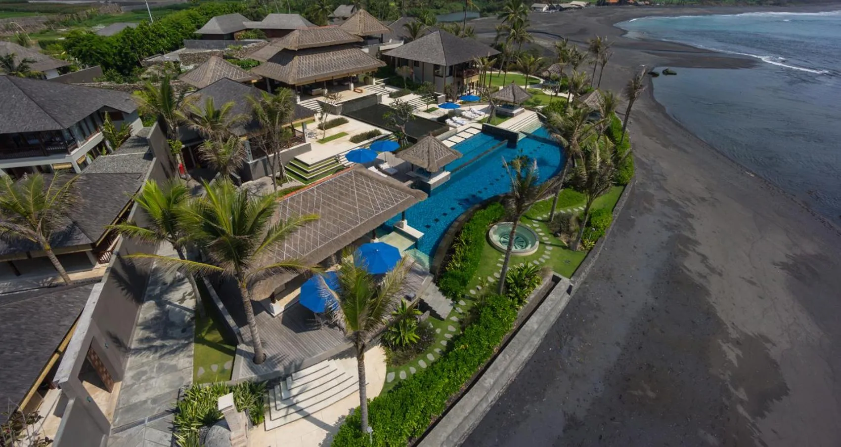 Property building in Anapuri Villas