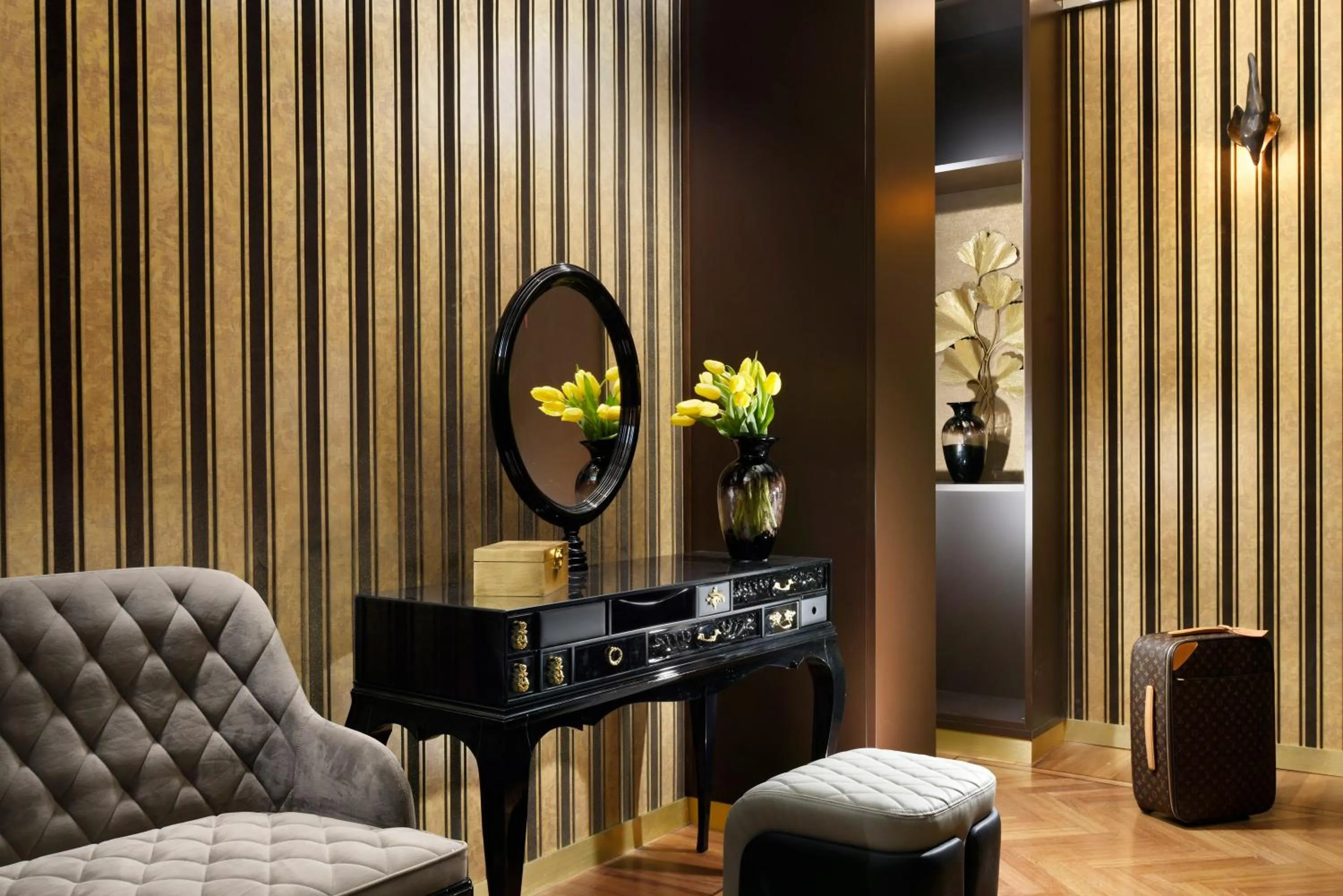 Decorative detail in Lifestyle Suites Rome