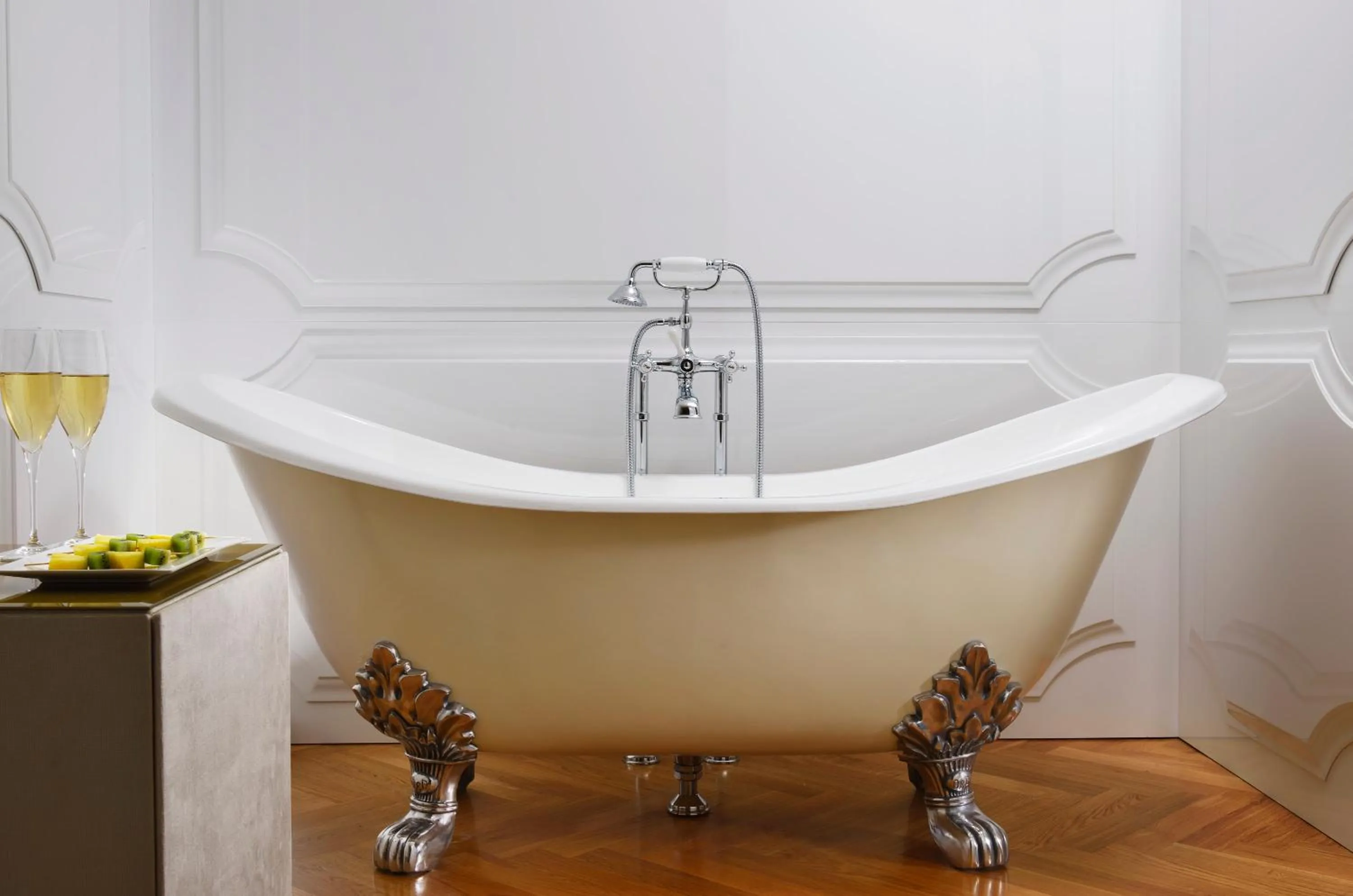 Bathroom in Lifestyle Suites Rome