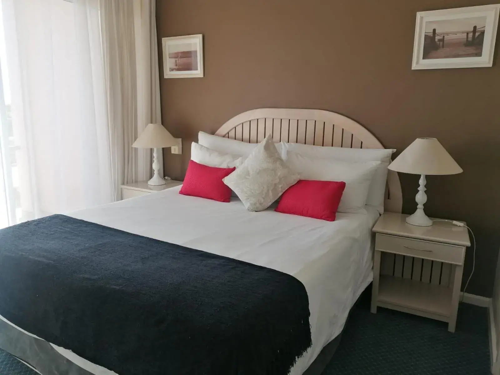 Economy 2 bedroom Seafacing in Cape Town Beachfront Apartments at Leisure Bay Economy 2 bedroom Seafacing in Cape Town Beachfront Apartments at Leisure Bay