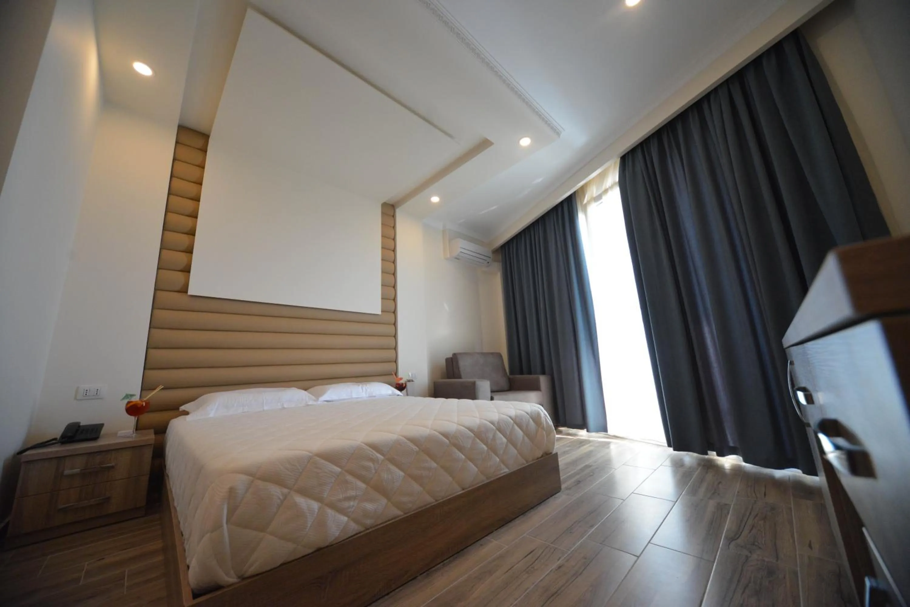 Sea view, Bed in Hotel Elesio