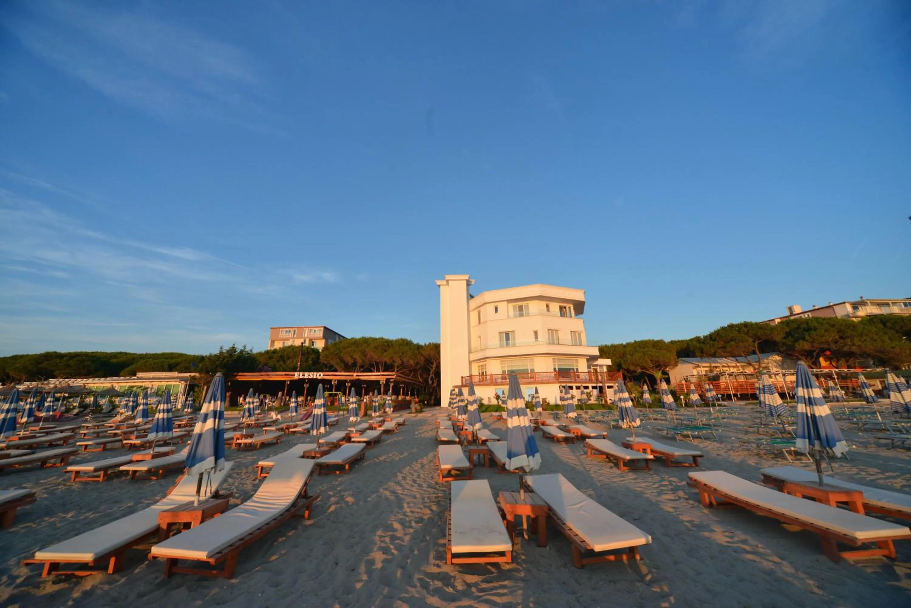 Beach in Hotel Elesio