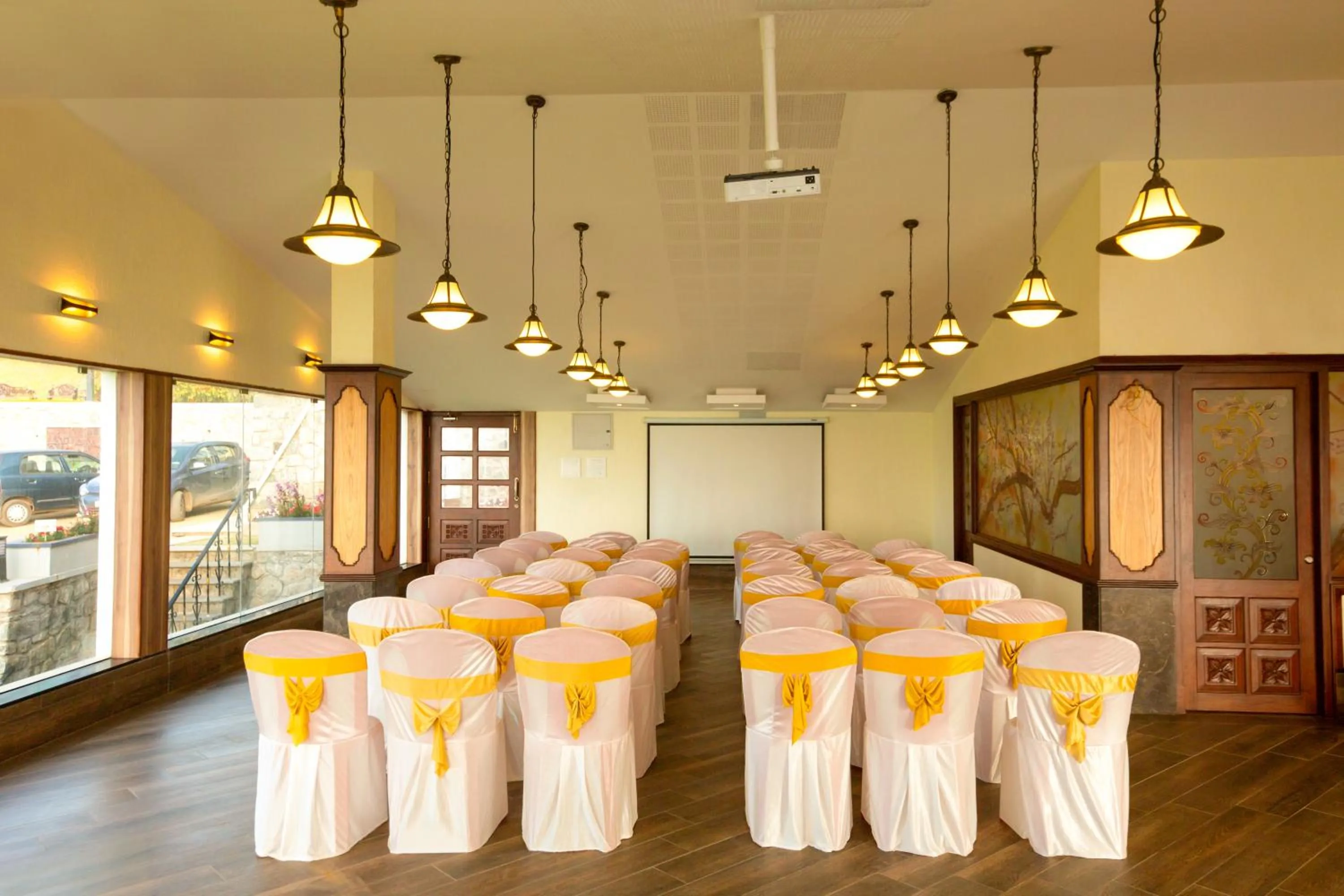 Banquet/Function facilities in Western Valley Resorts Ooty