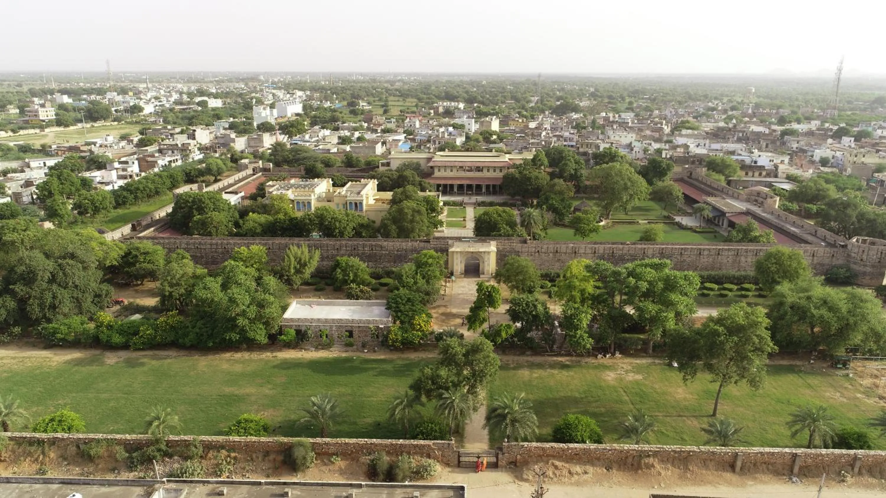 Property building in Castle Kanota