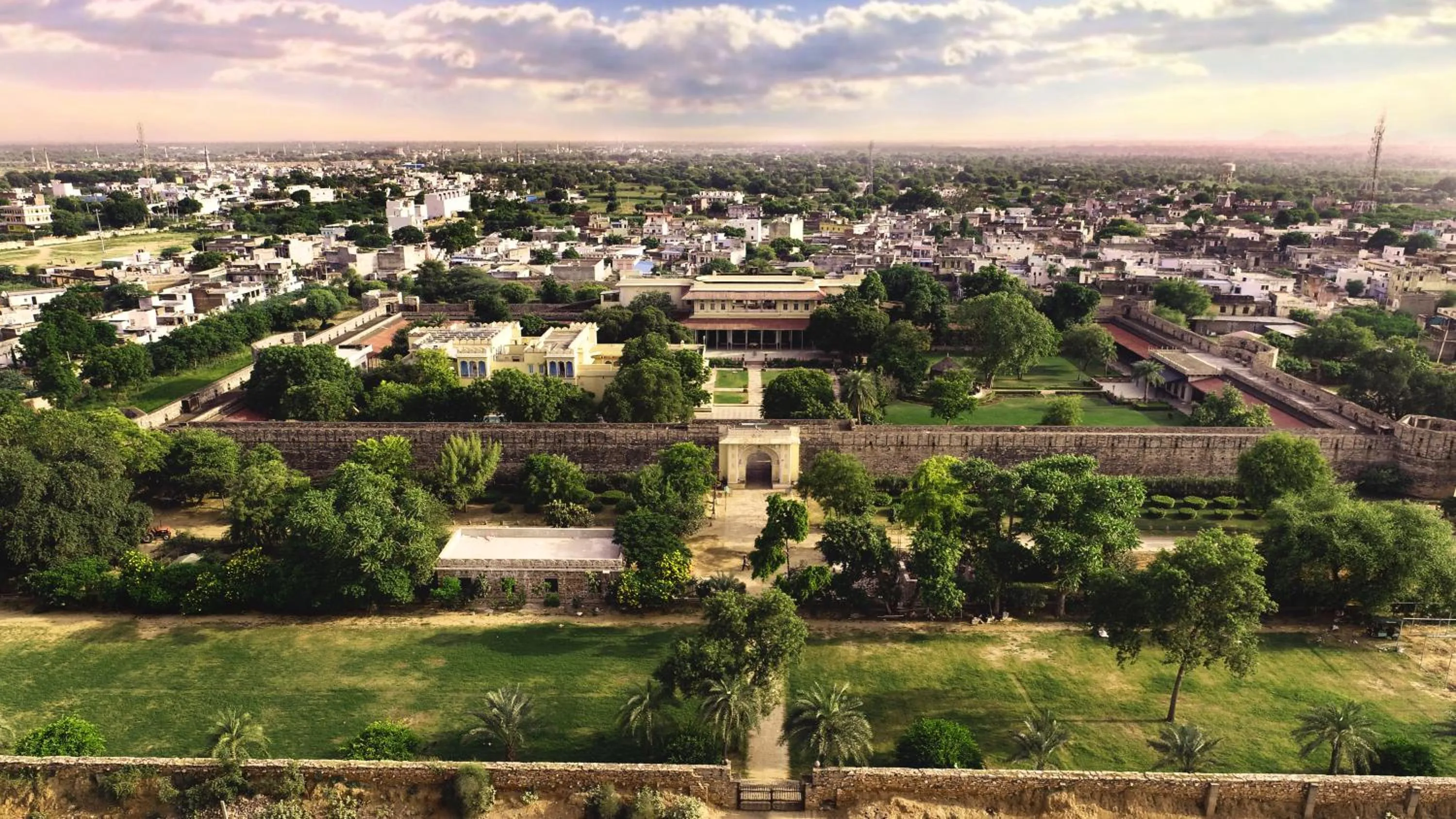 Property building in Castle Kanota