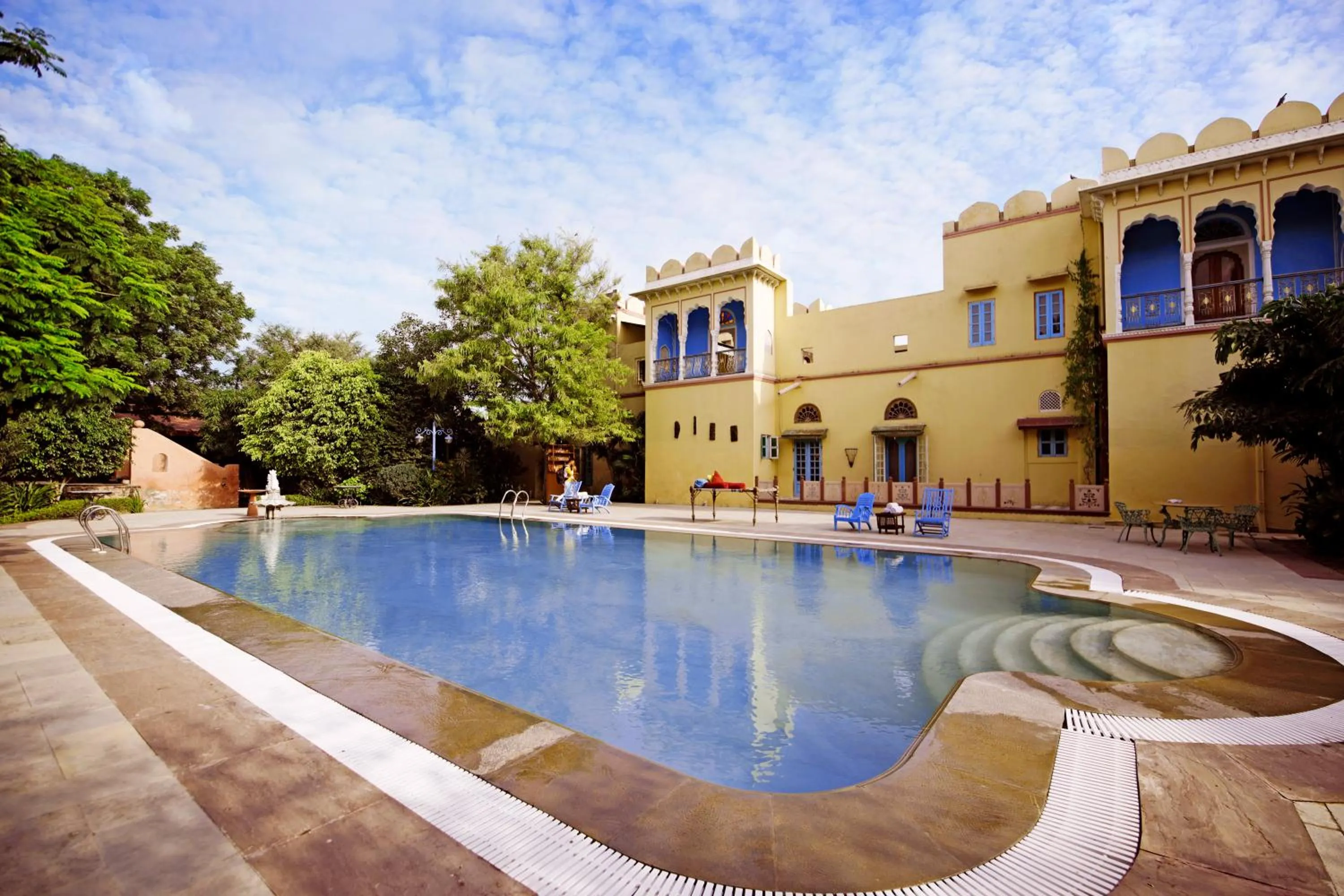 Swimming pool in Castle Kanota