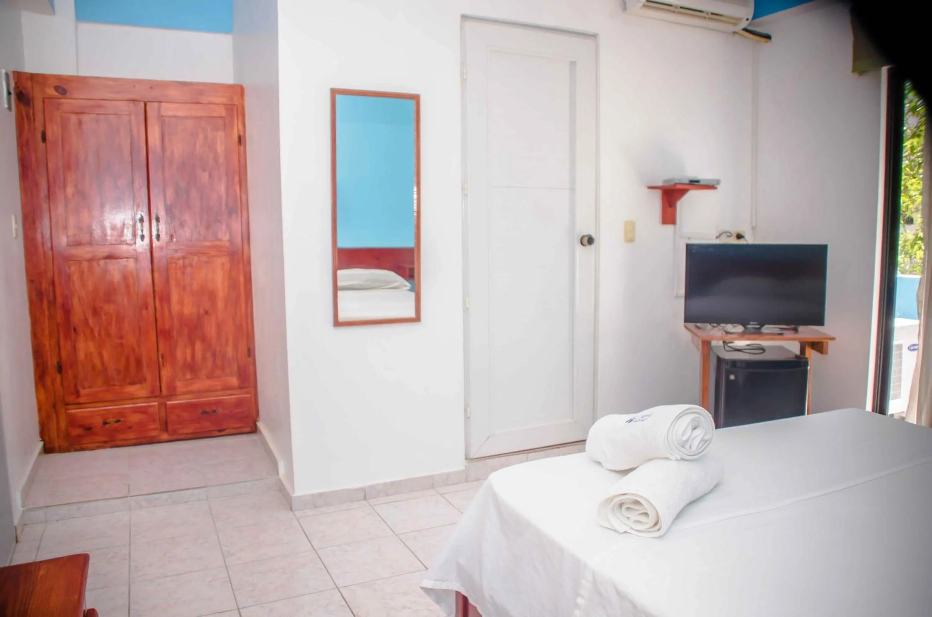 Bed in Aparta Hotel Azzurra