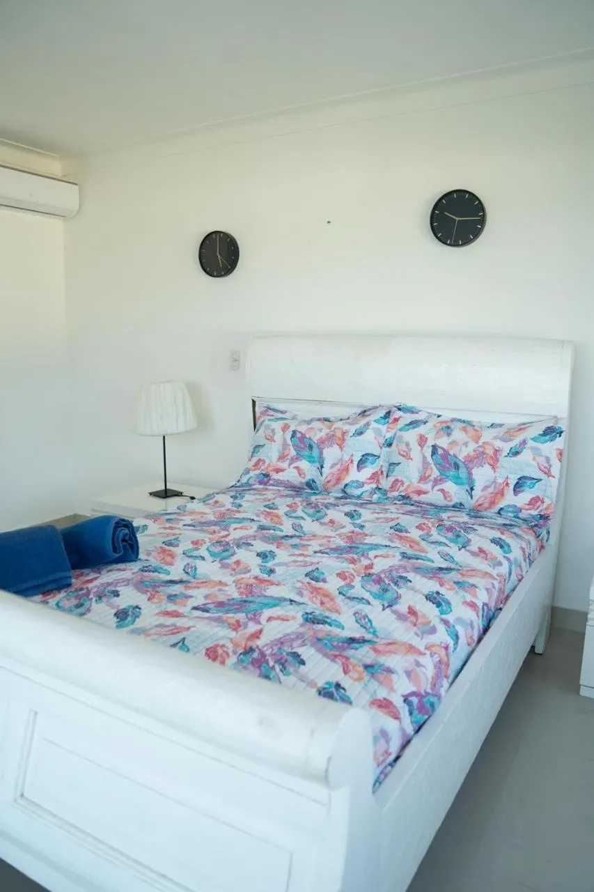 Bed in Vista Marina Residence