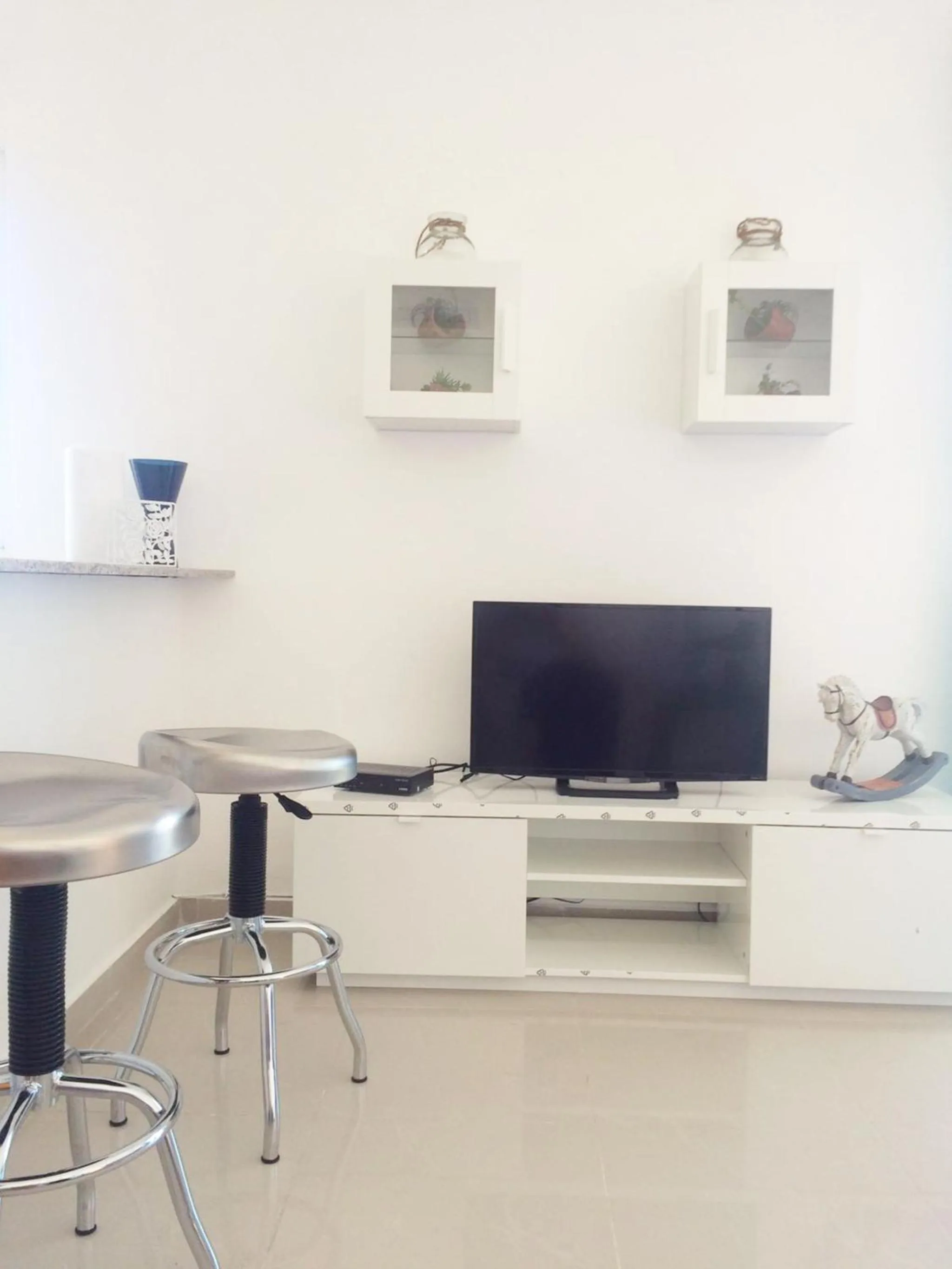 Living room in Vista Marina Residence