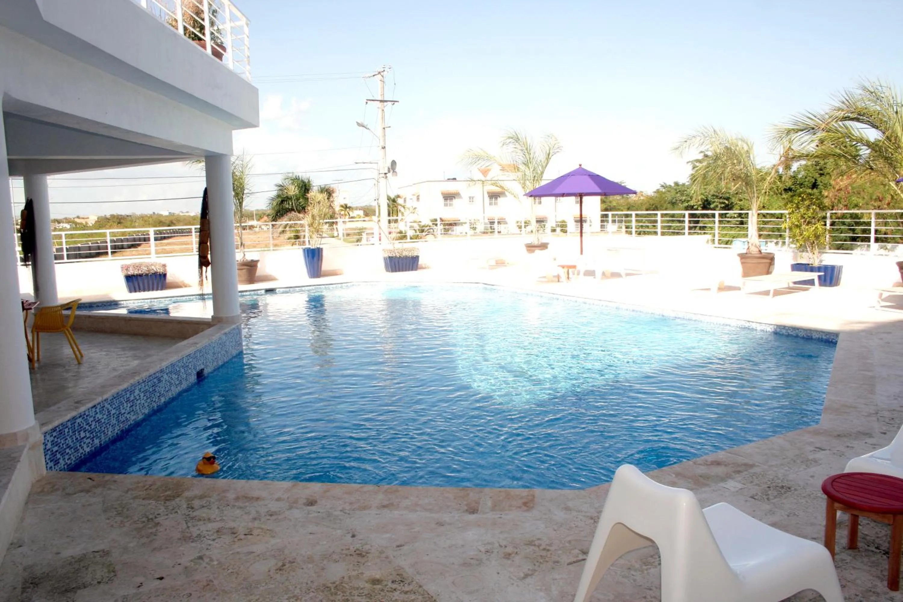 Swimming pool in Vista Marina Residence
