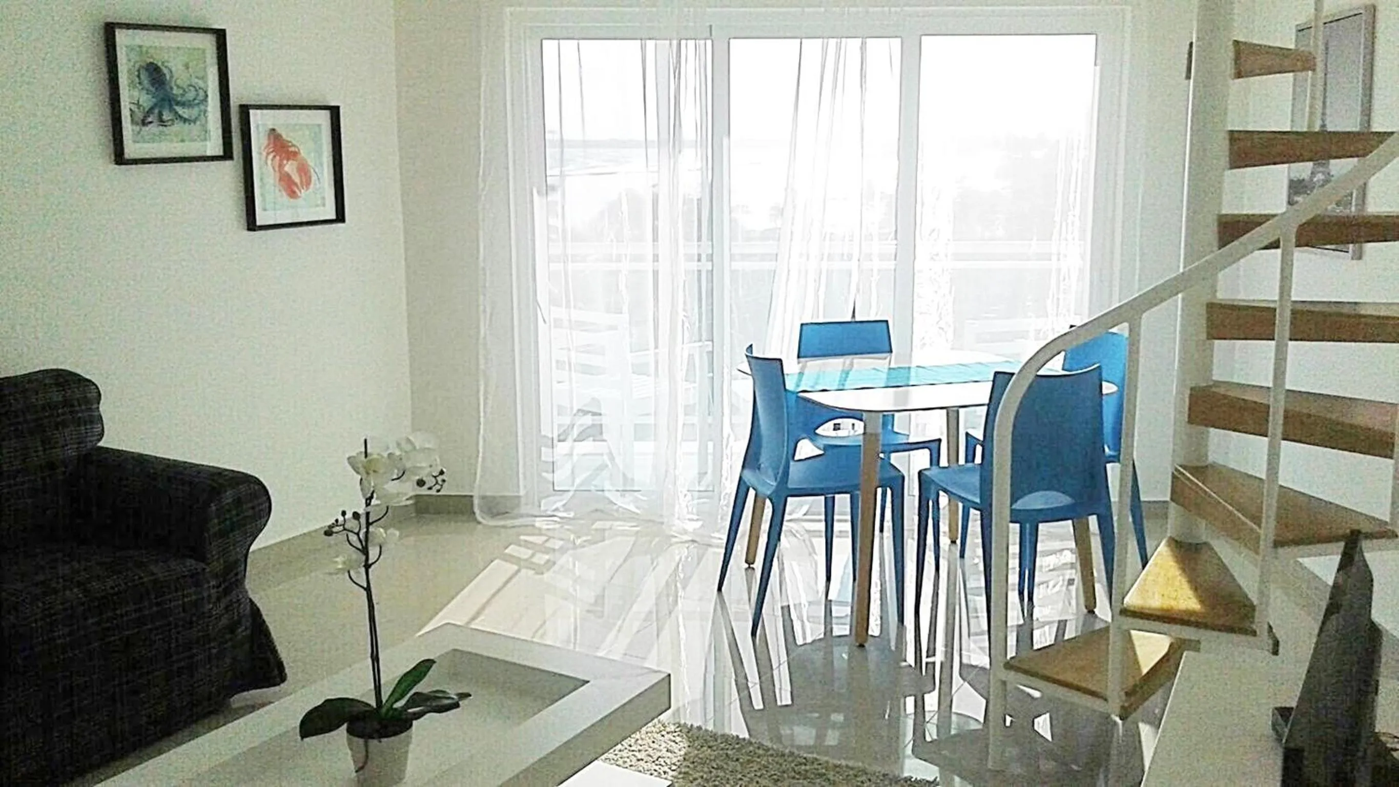 Living room in Vista Marina Residence