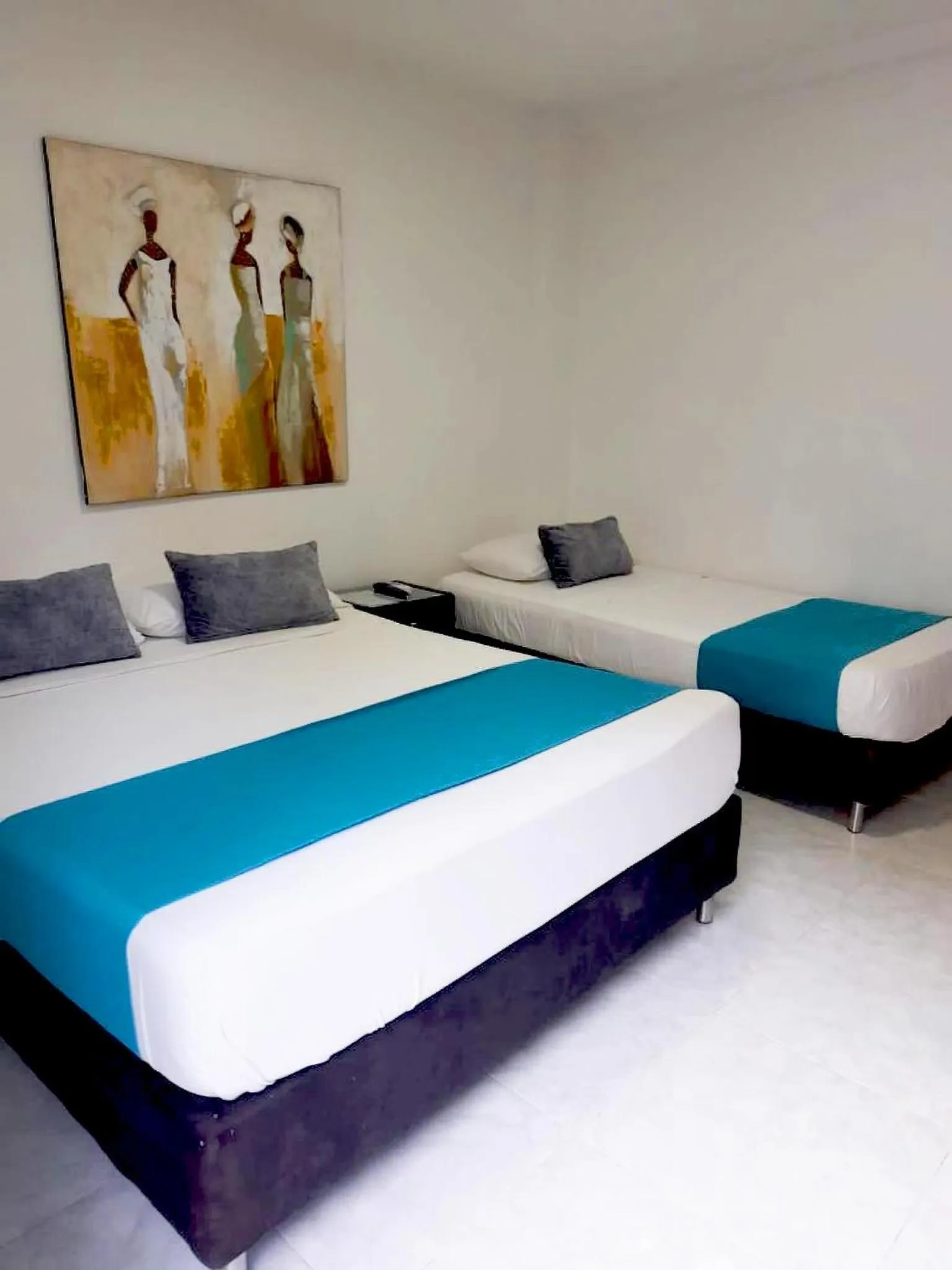 Photo of the whole room, Bed in Don David Sabana Hotel
