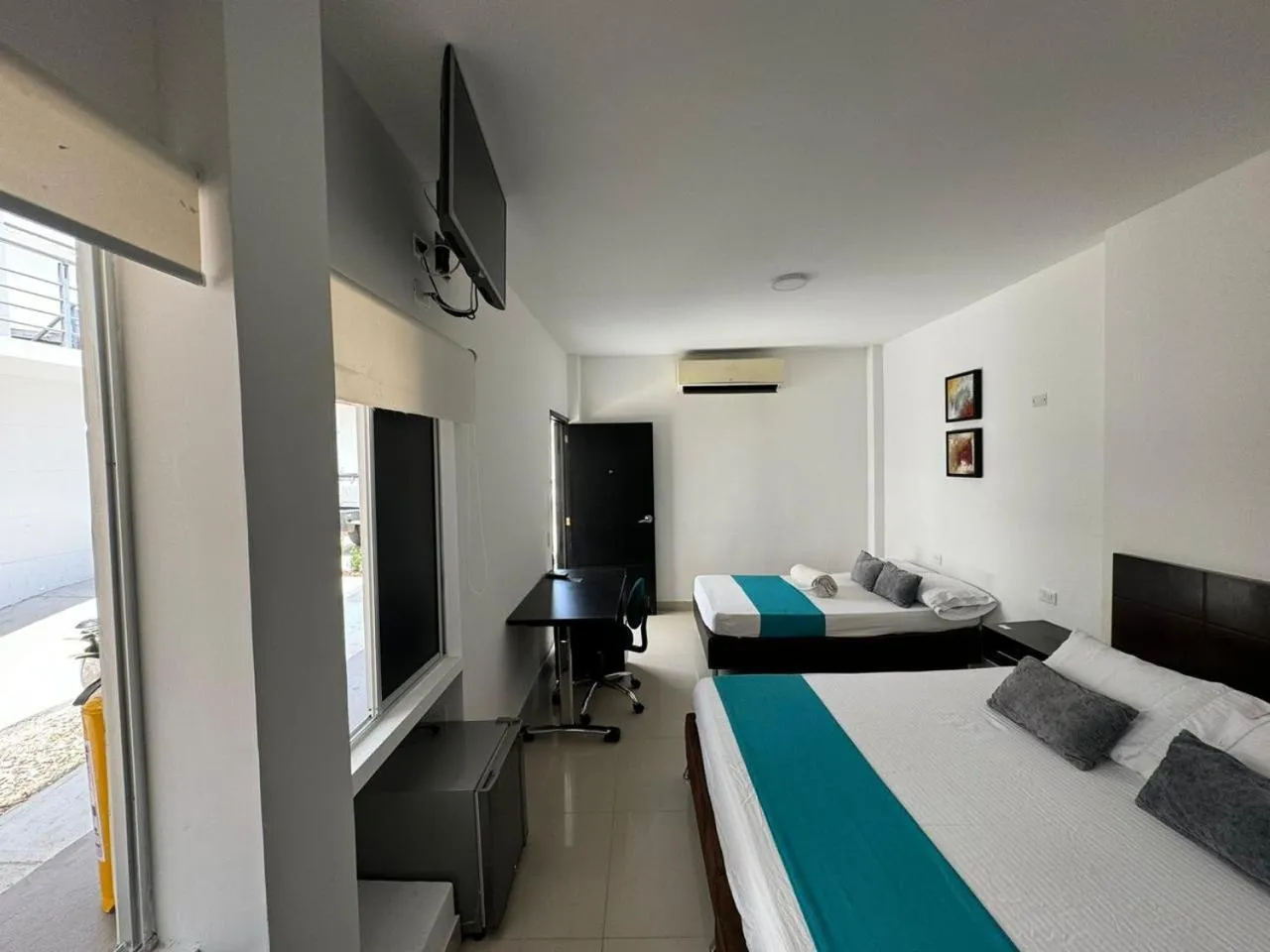 TV and multimedia, Bed in Don David Sabana Hotel