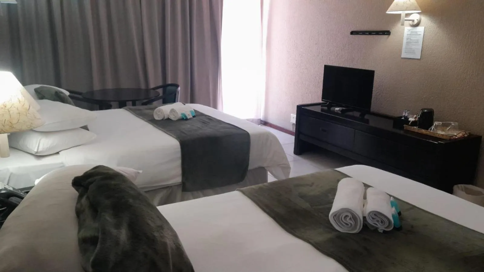 Bed in Wilderness Beach Hotel