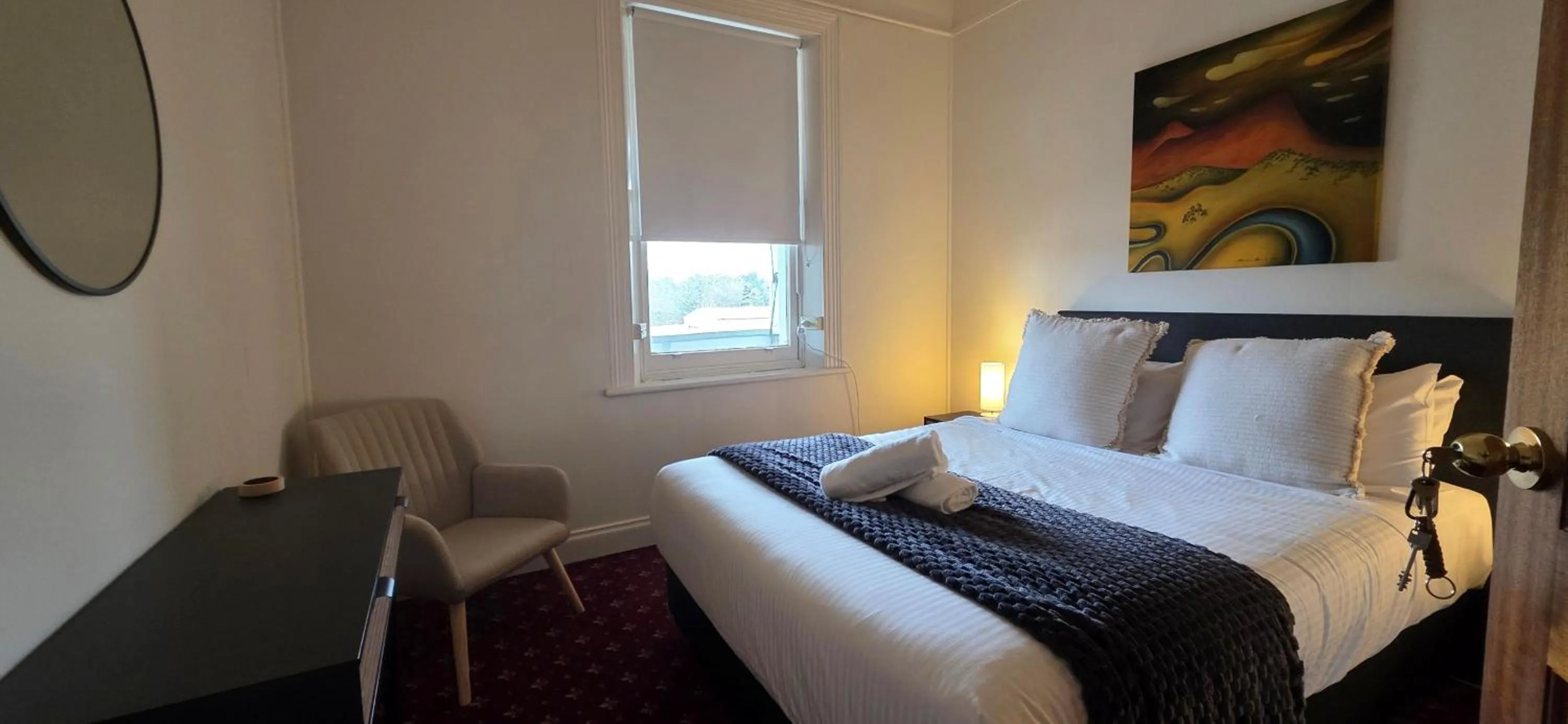 Bedroom, Bed in The Corner Hotel Alexandra