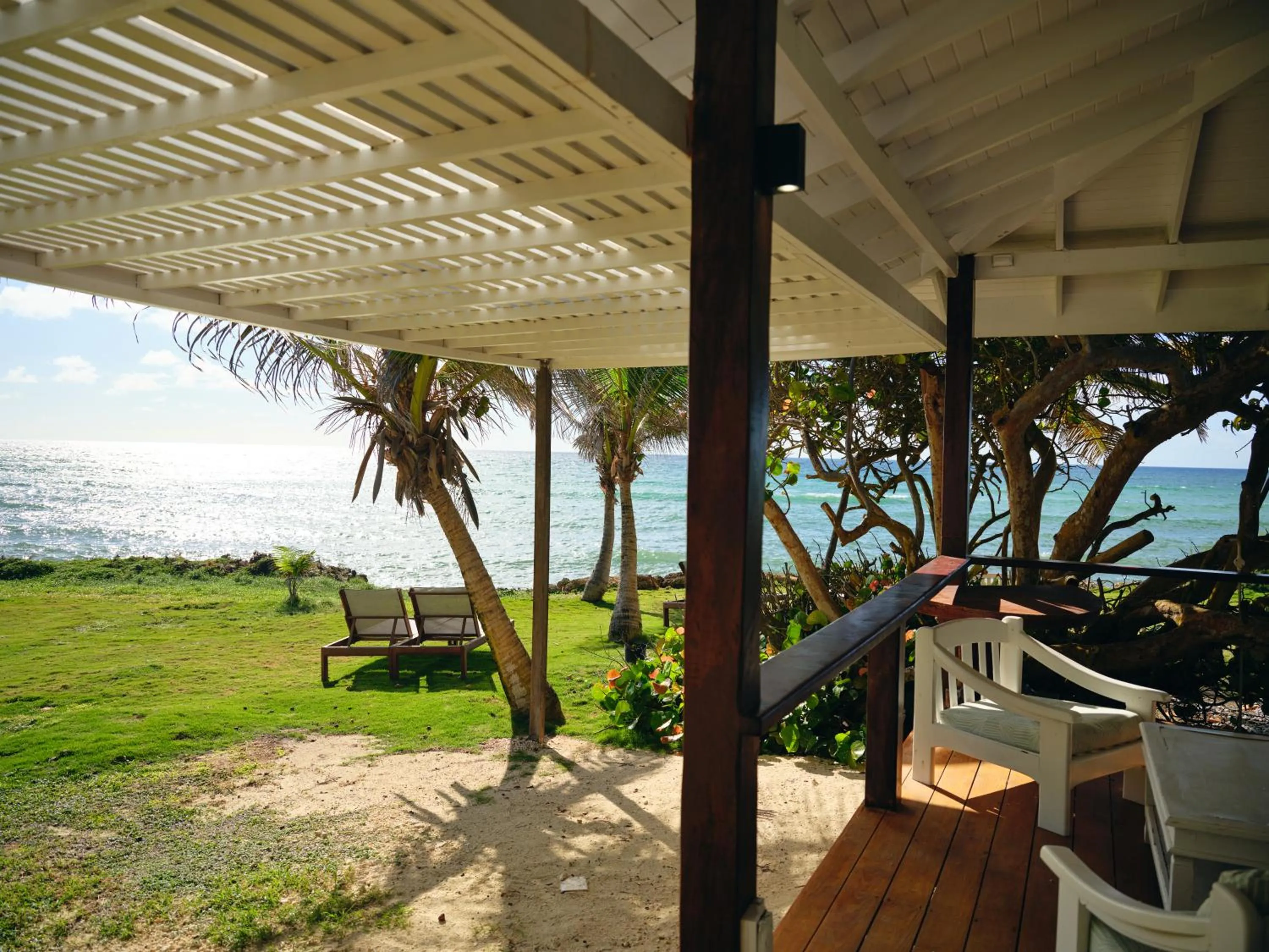 Restaurant/places to eat in Ocean Spray Apartments