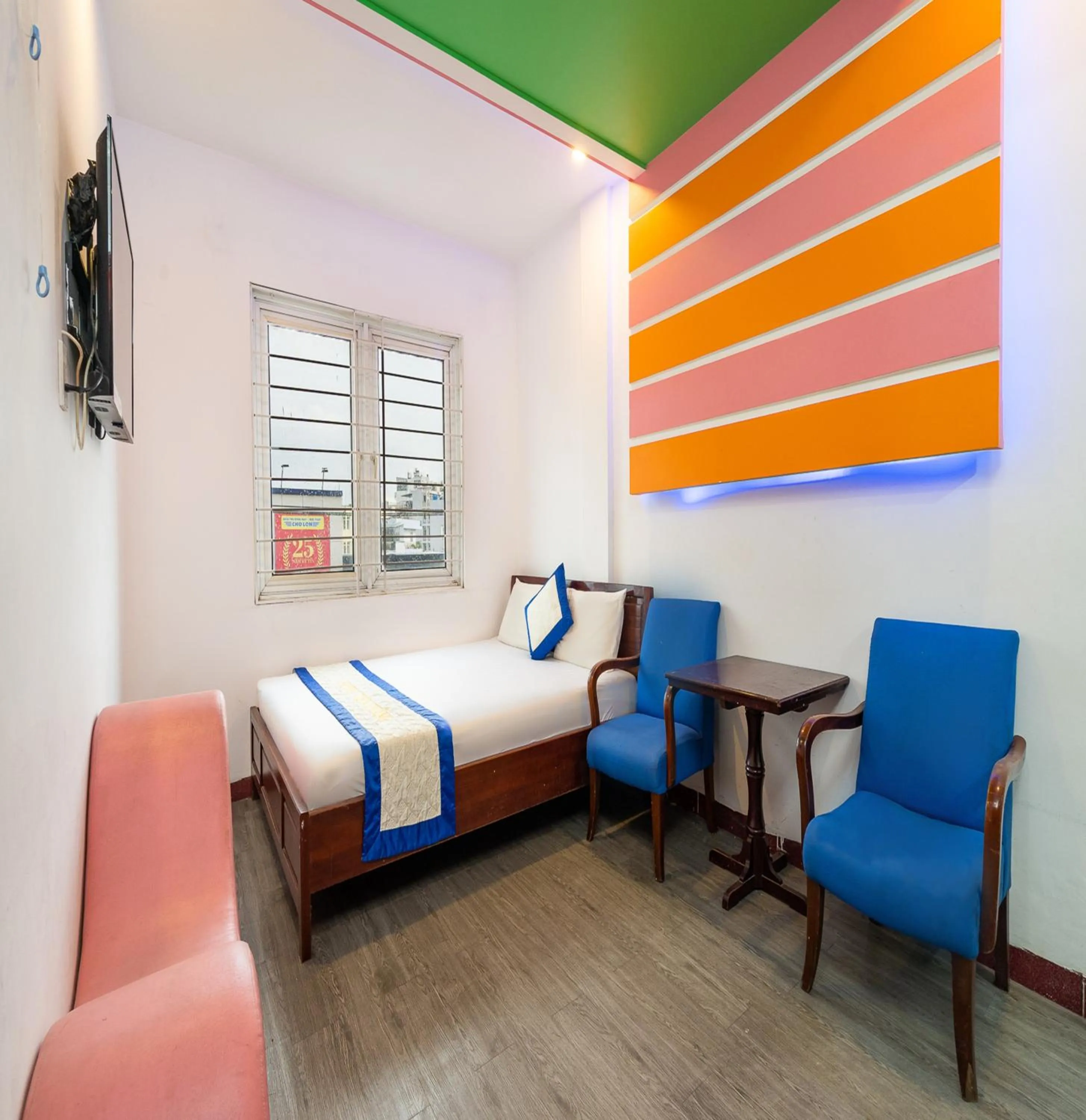 Photo of the whole room, Bed in Collection O District Tan Phu - Tien Thang Hotel