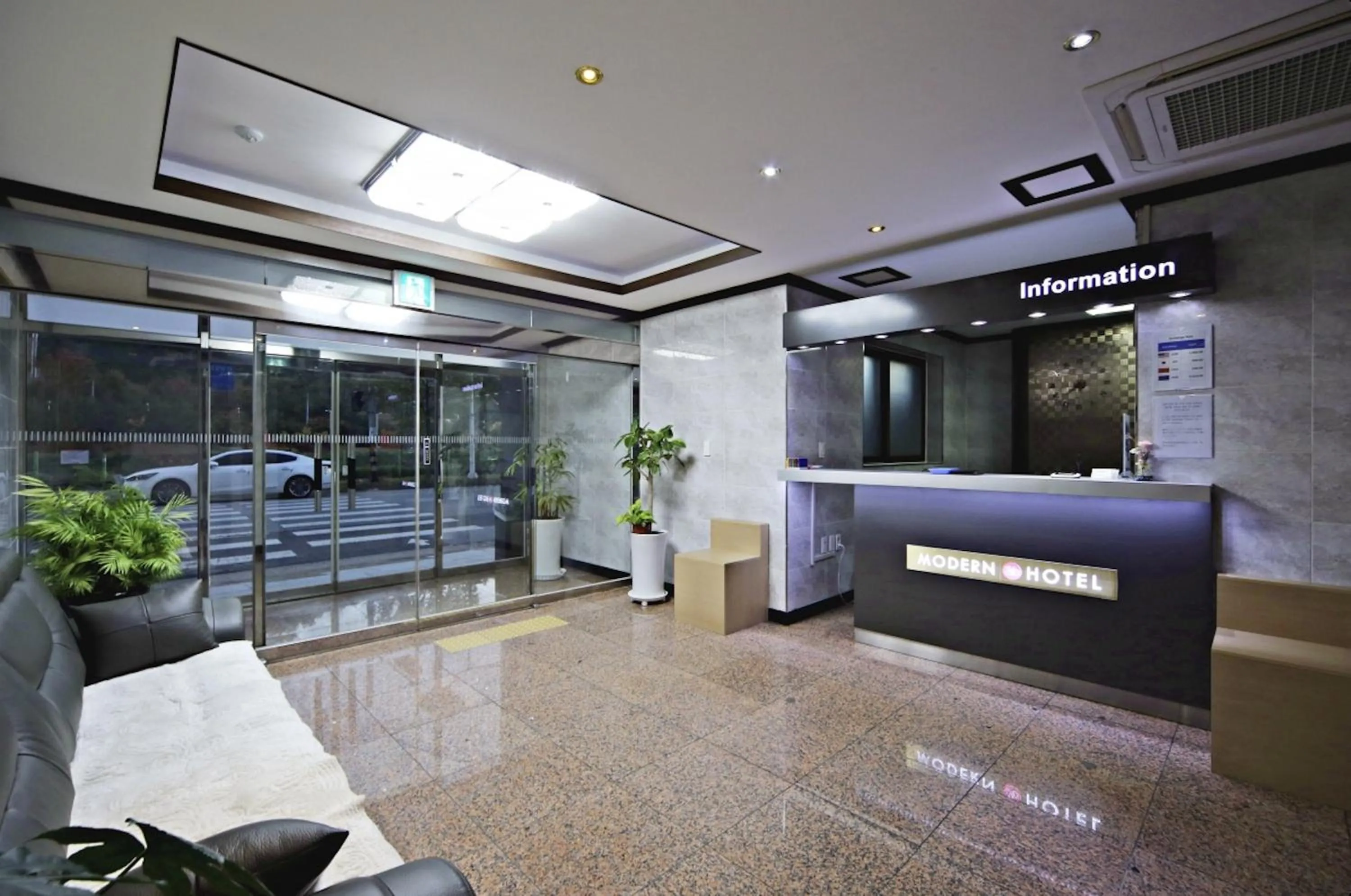 Bed in Modern Business Hotel