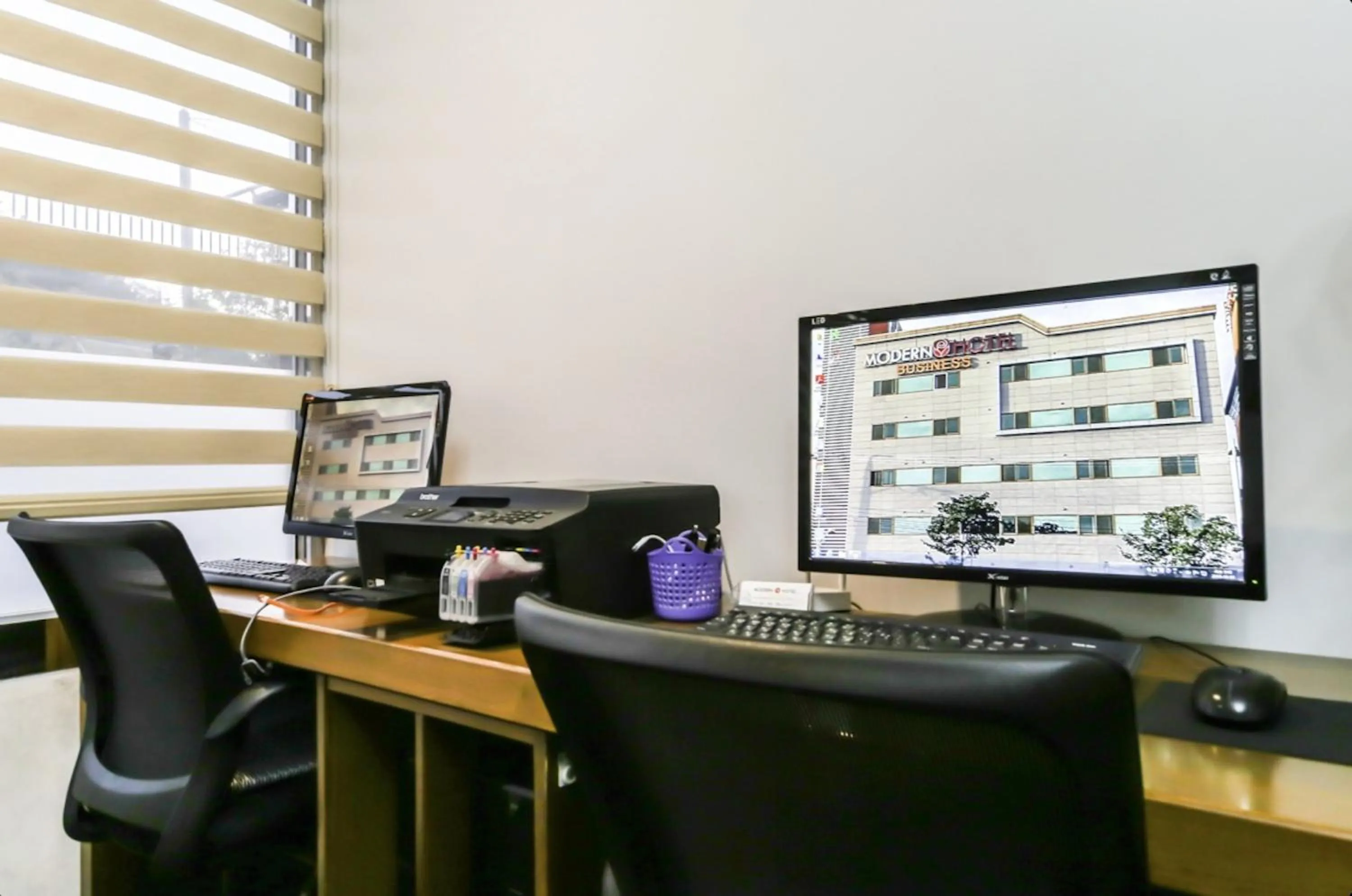 Modern Business Hotel