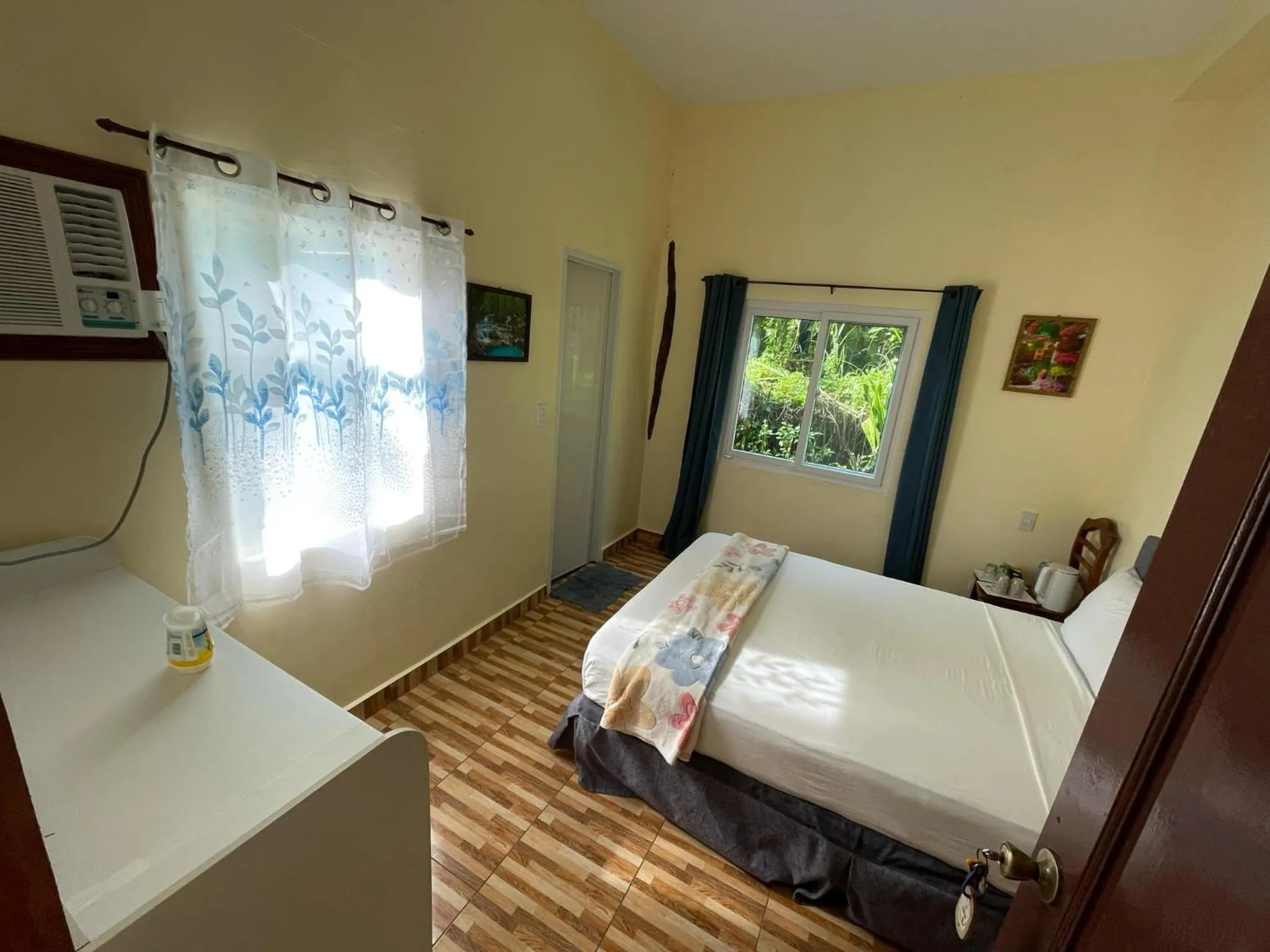 Bed in Whitesands Beach Resort