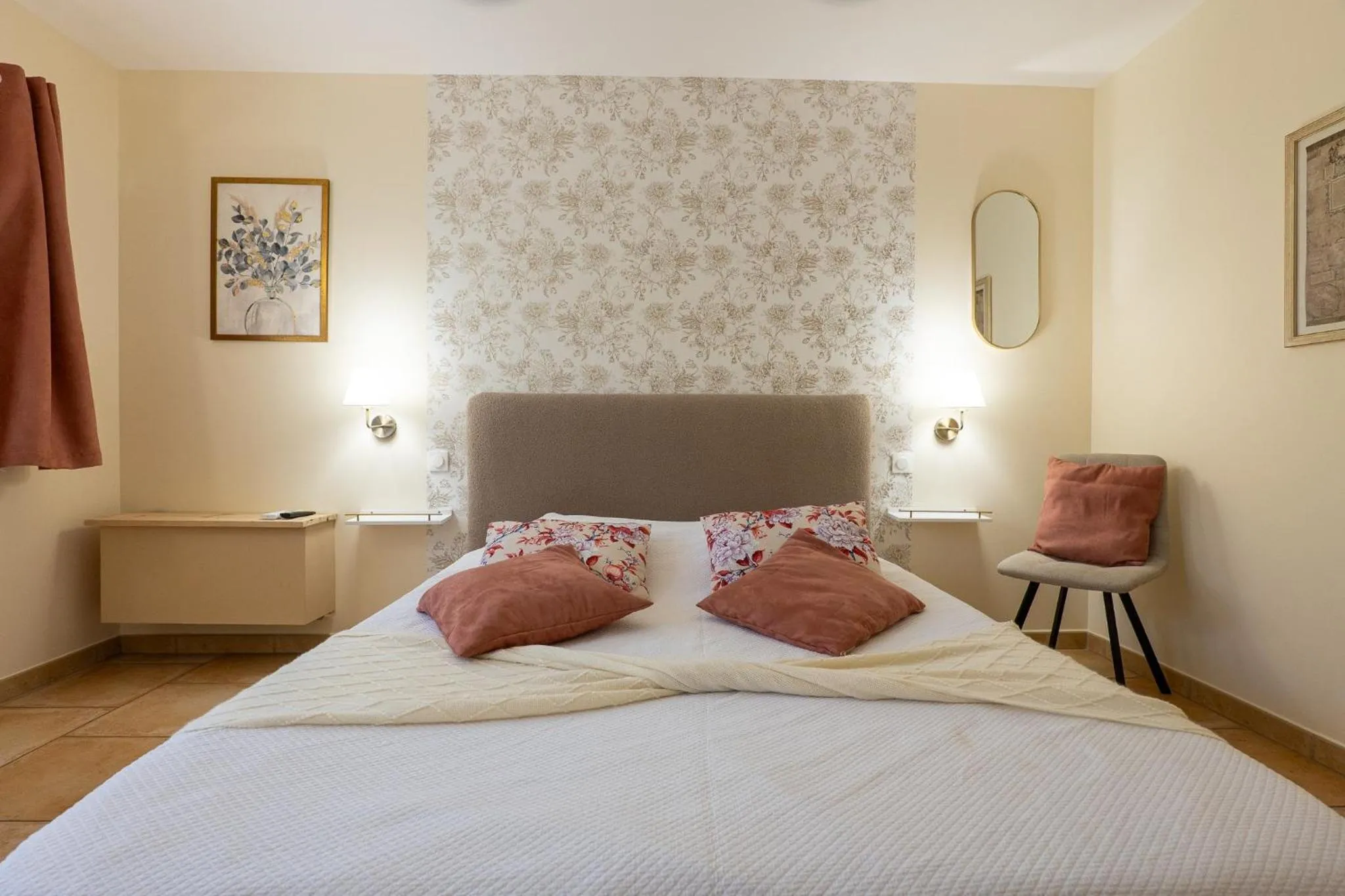 Living room, Bed in Le Mas Du Loup