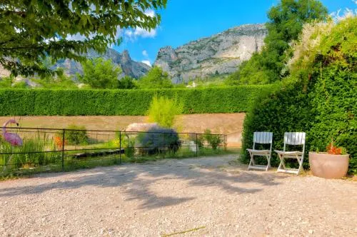 Property building in Le Mas Du Loup