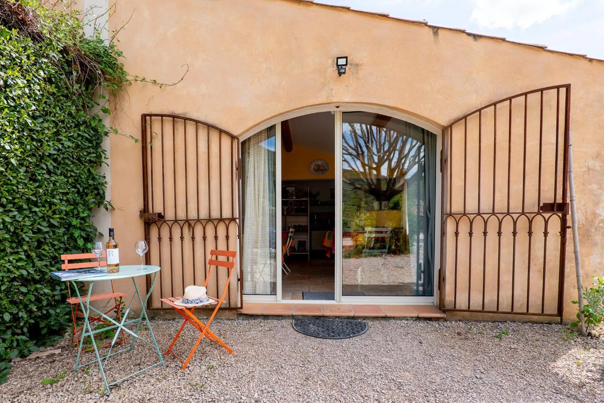 Property building in Le Mas Du Loup