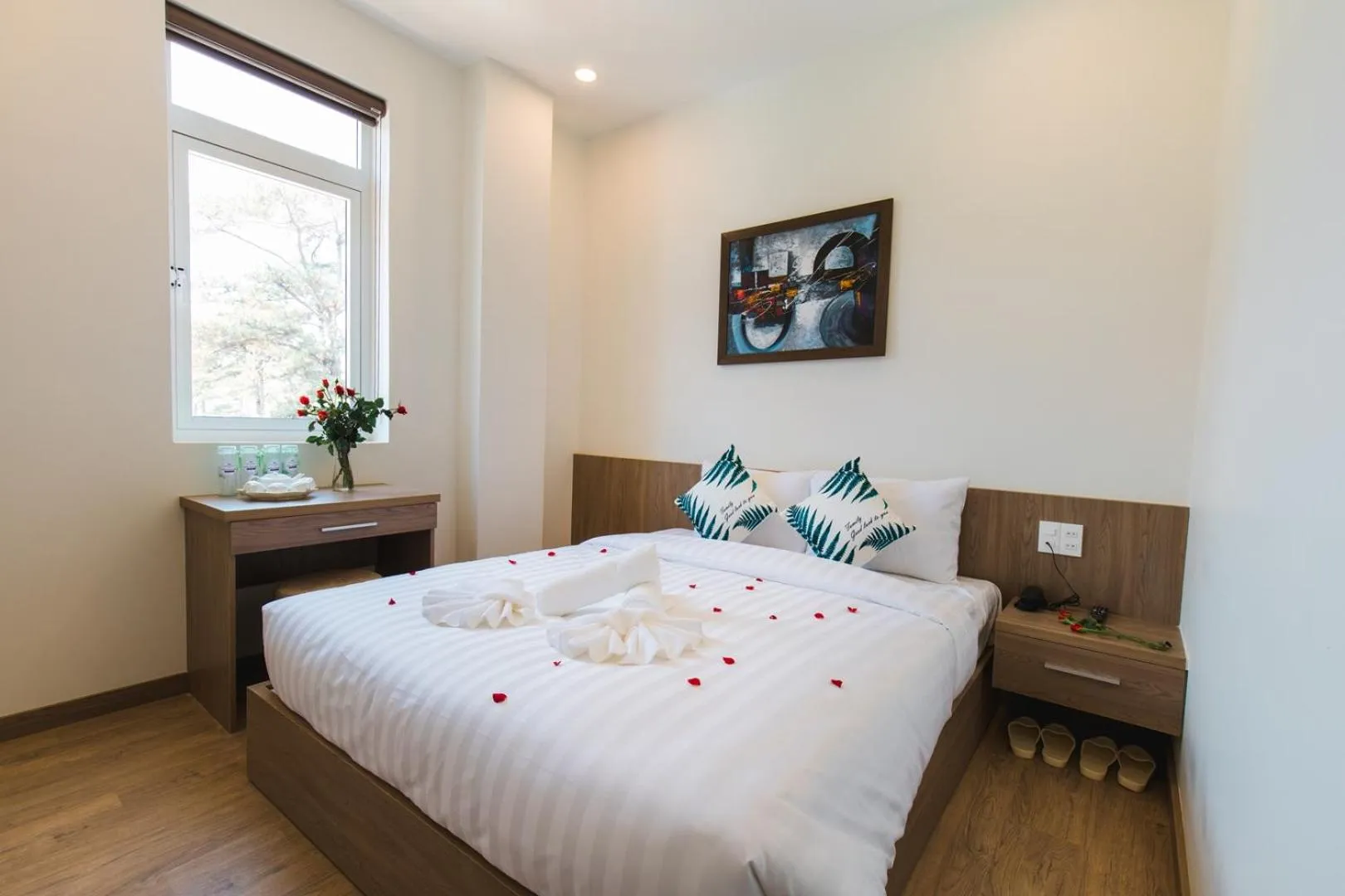 Bed in Ami Hotel Dalat