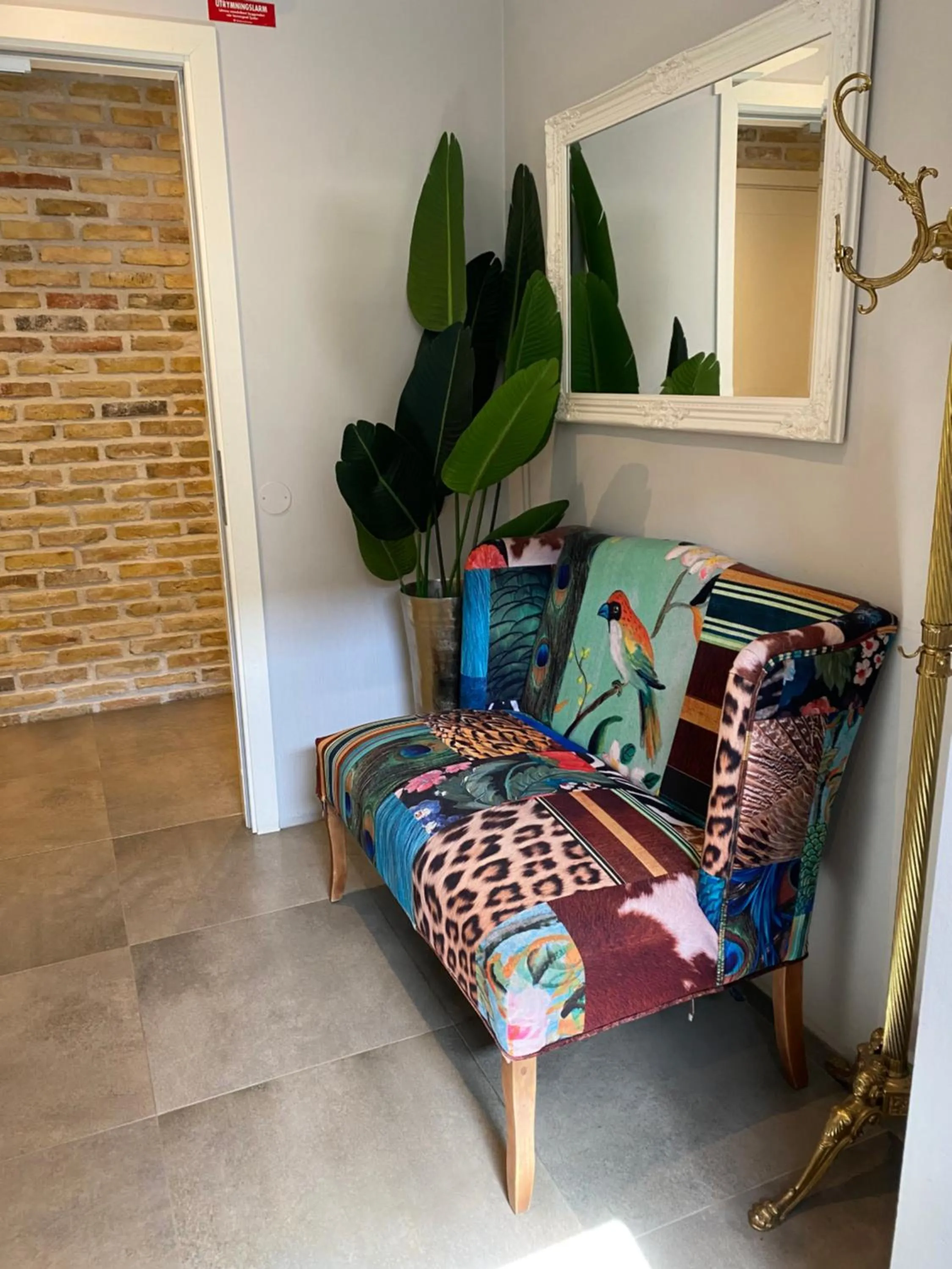 Facade/entrance, Bed in Brohuspark