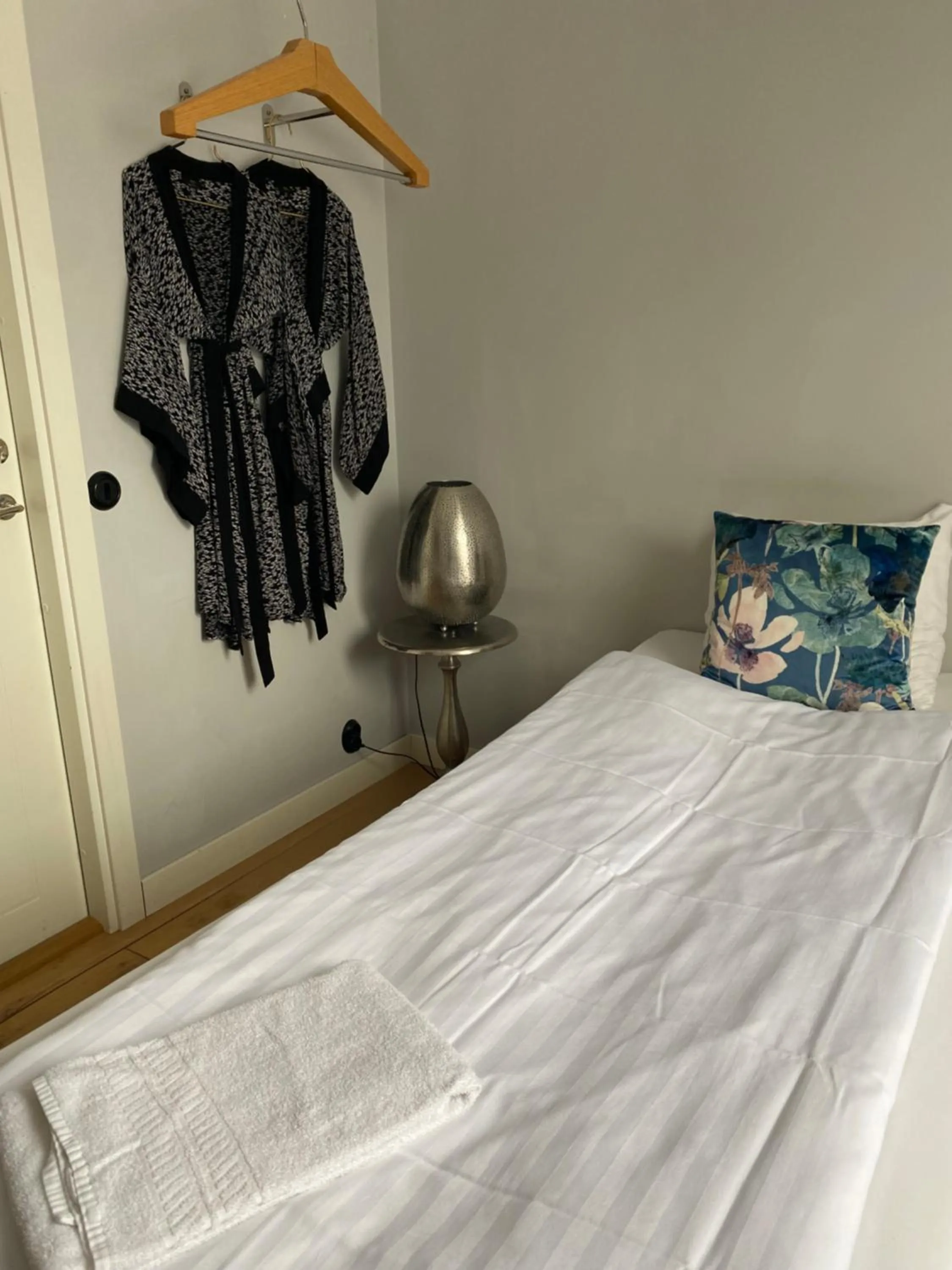 Bedroom, Bed in Brohuspark