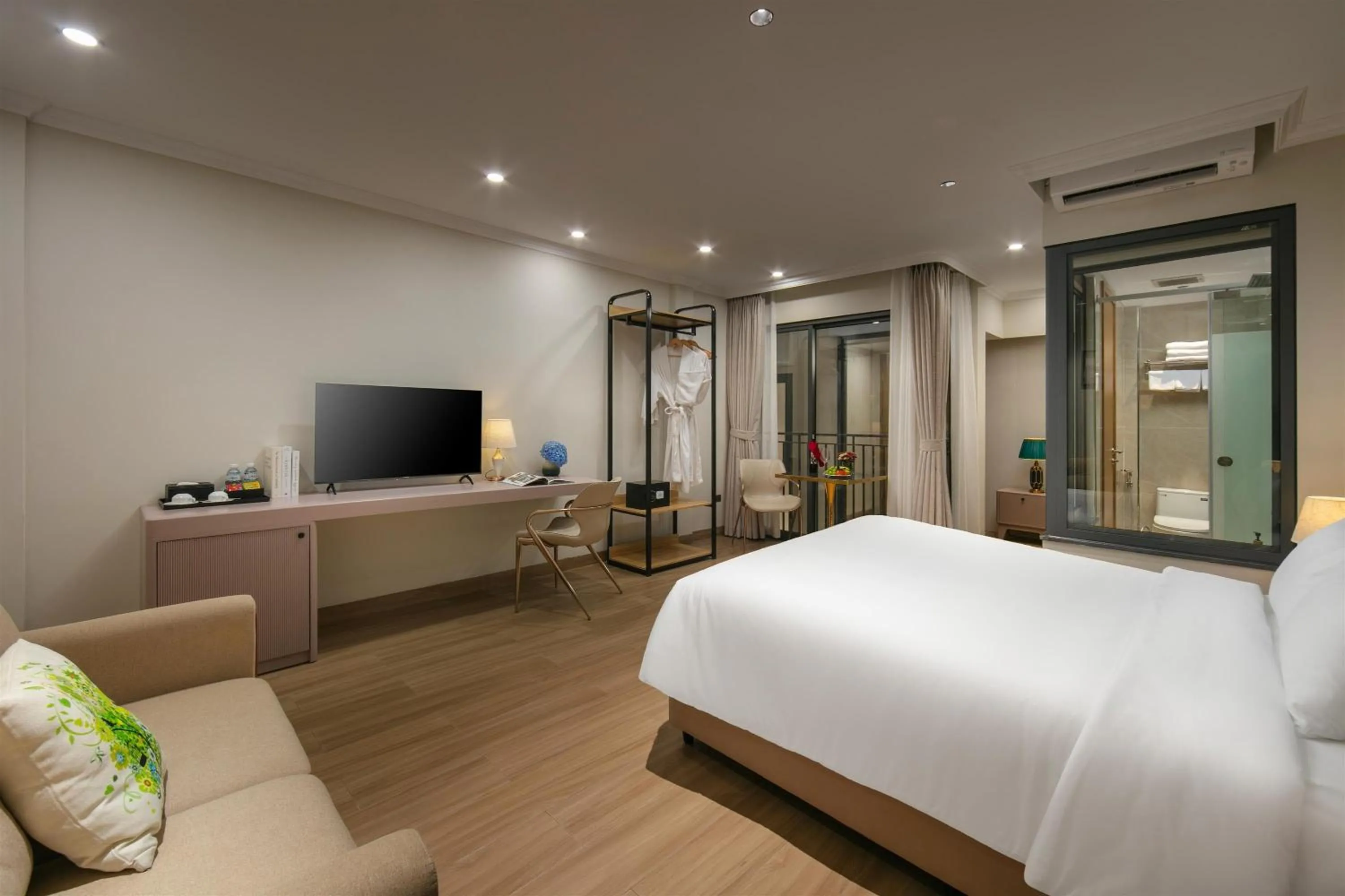 View (from property/room), Bed in Dong Xuan Boutique Hotel